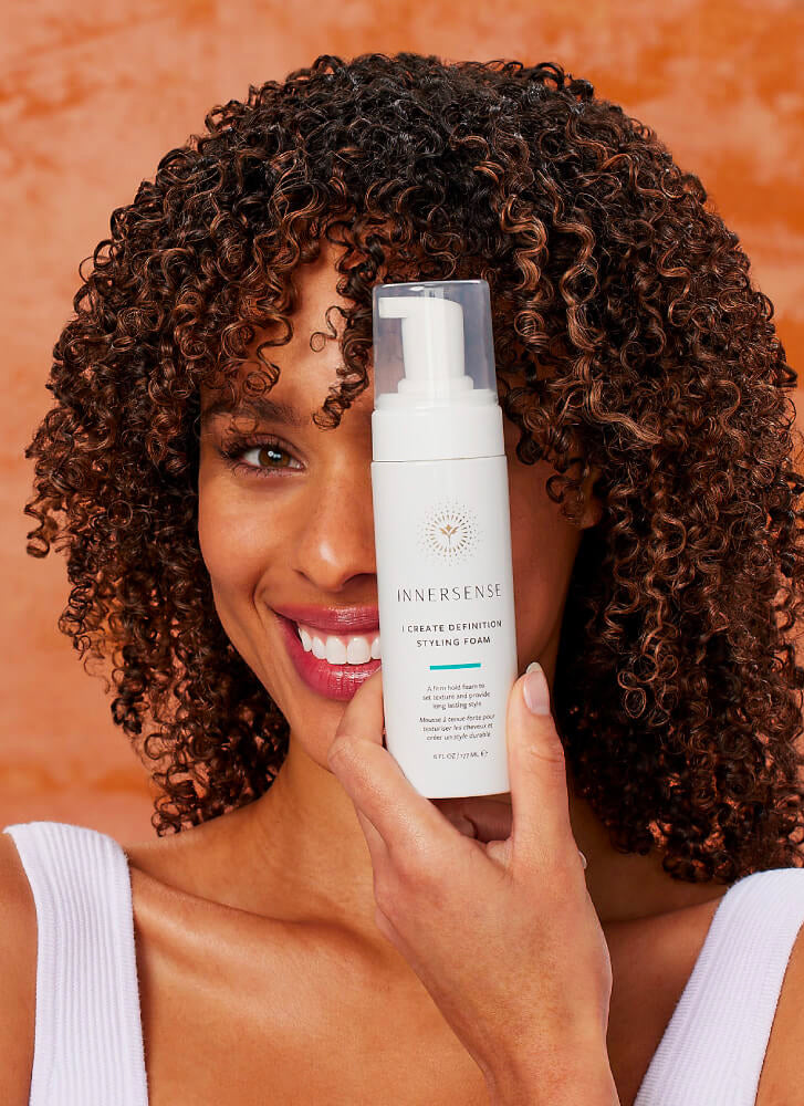 Innersense I Create Definition Volumizing Hair Mousse for Curly & Wavy Hair - Lightweight Hold & Natural Shine - Perfect for Daily Styling & Special Occasions