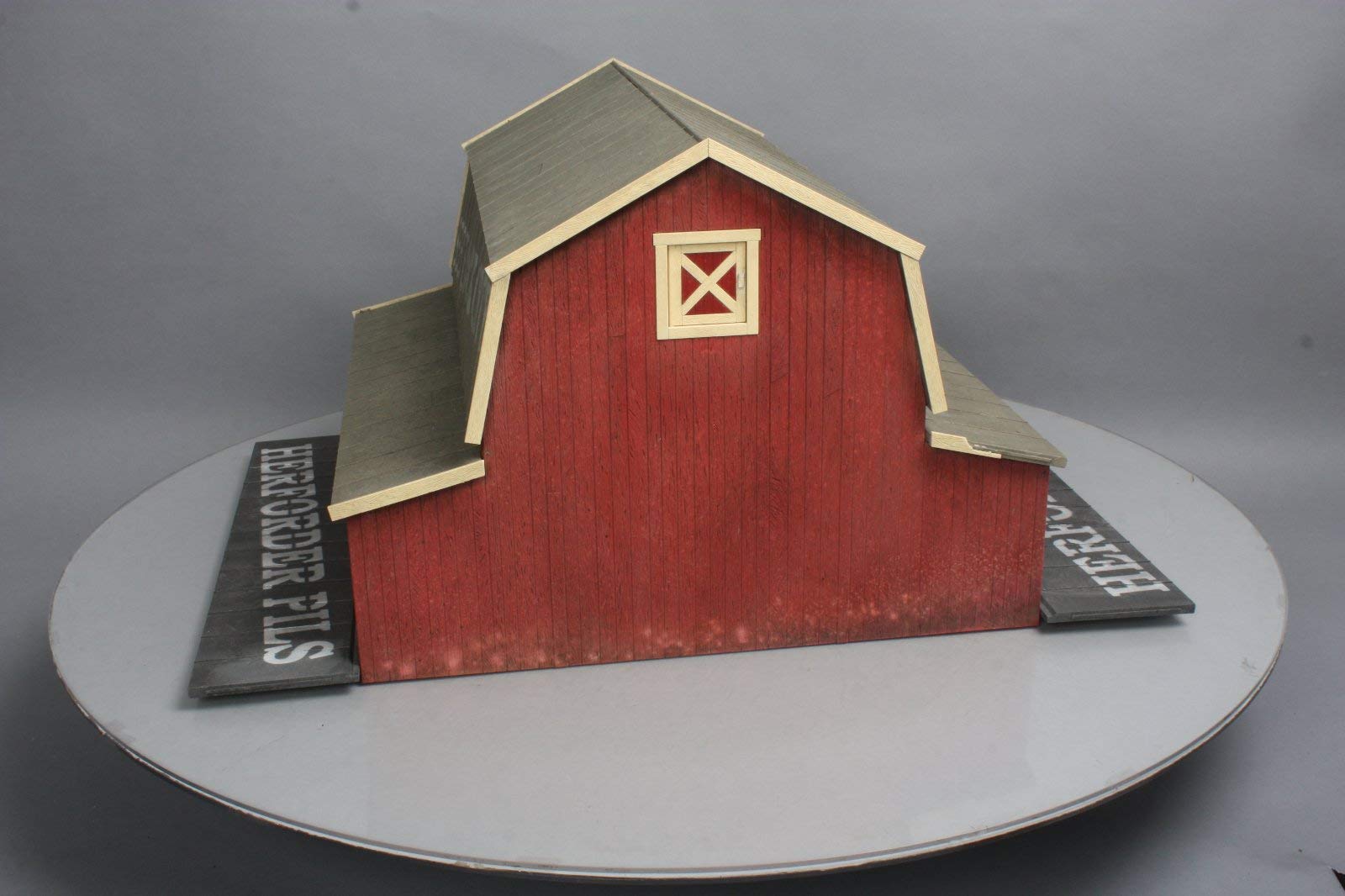 Piko G Scale Model Train Buildings - American BARN - 62110 | Realistic Miniature Farmhouse for Model Railroad Layouts | Perfect for Train Sets, Dioramas & Collectors