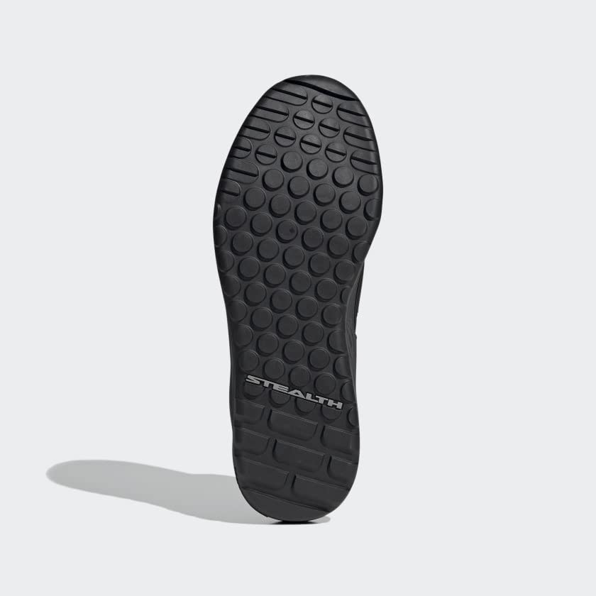 **Adidas Men's 5.10 Trailcross XT Lace-Up Sneakers - Black | Hiking & Outdoor Casual Shoes for Men**    **使用场景:** Perfect for hiking, trail running, and everyday casual wear.