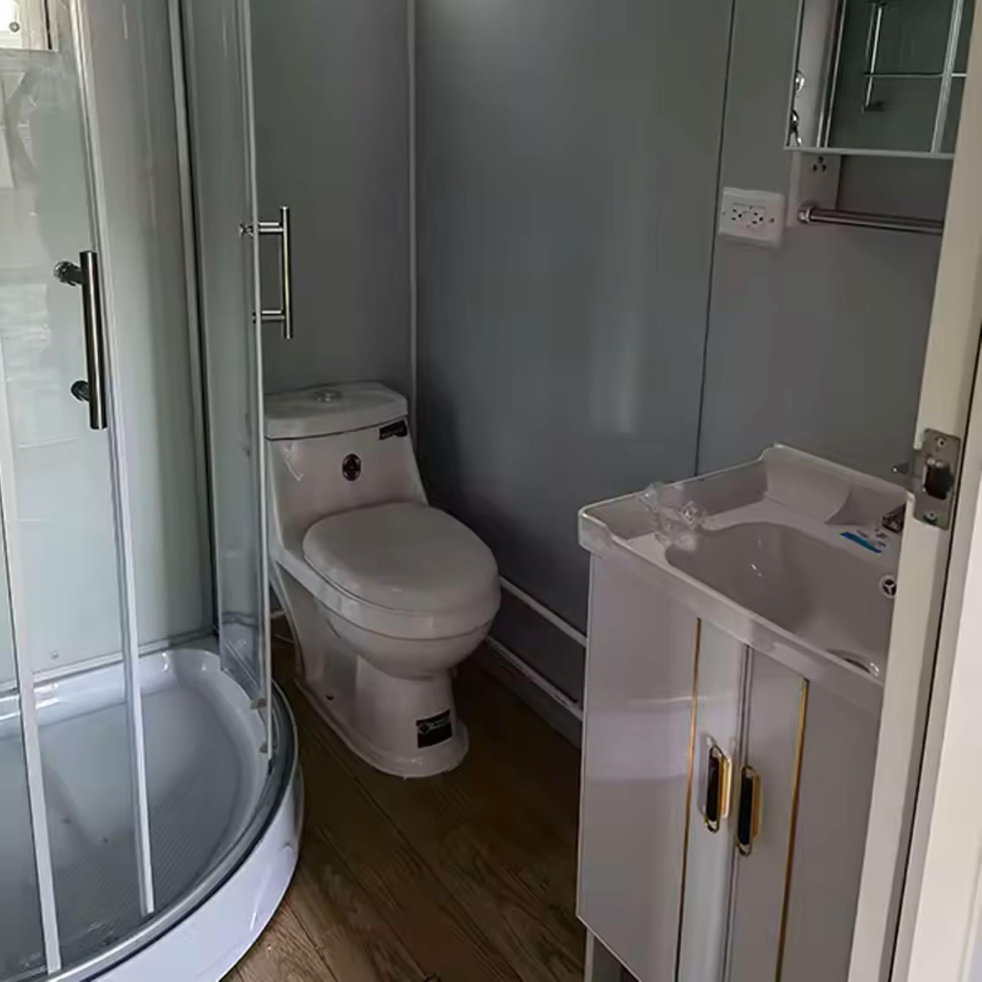 Expandable Prefab Tiny House - 40FT Portable Container Home with 1 Bathroom, 1 Kitchen & Spacious Hall | Foldable Modular Living Space for Small Families & Guest Houses | Perfect for Backyard Offices, Vacation Homes & Tiny House Living