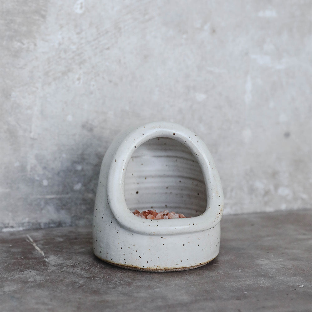 Premium Ceramic Salt Cellar with Lid - Handcrafted Kitchen Salt Keeper for Cooking, Baking & Tabletop Display