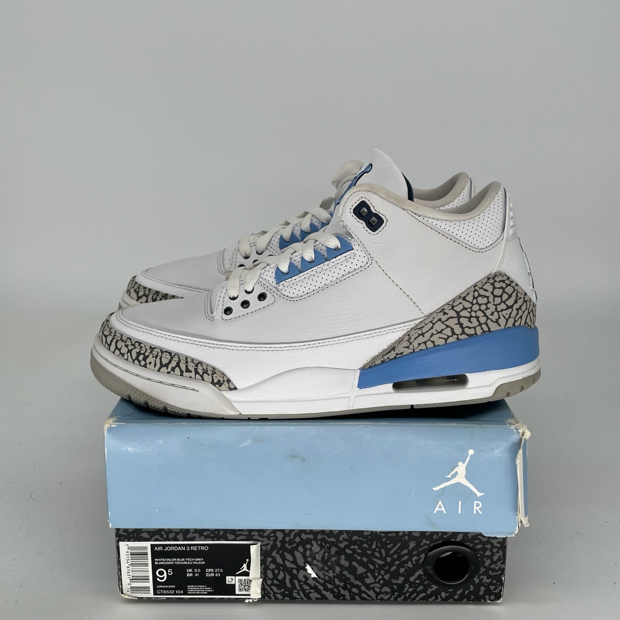 AIR JORDAN 3 UNC Men's Basketball Shoes Size 9.5 - CT8532-104 - Perfect for Game Day & Streetwear Fashion