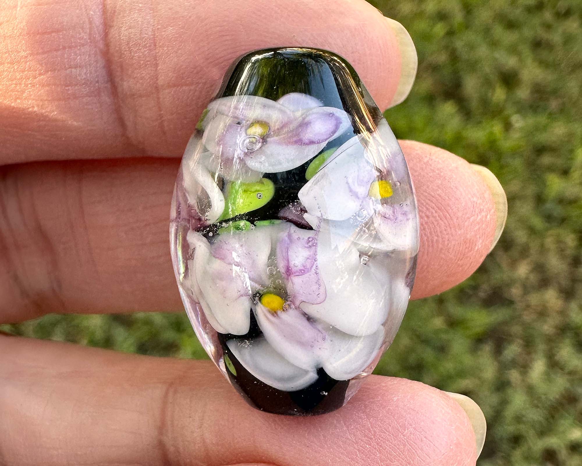 Handmade White Floral Lampwork Glass Focal Bead for Jewelry Making - Perfect for Necklaces, Bracelets, and DIY Craft Projects