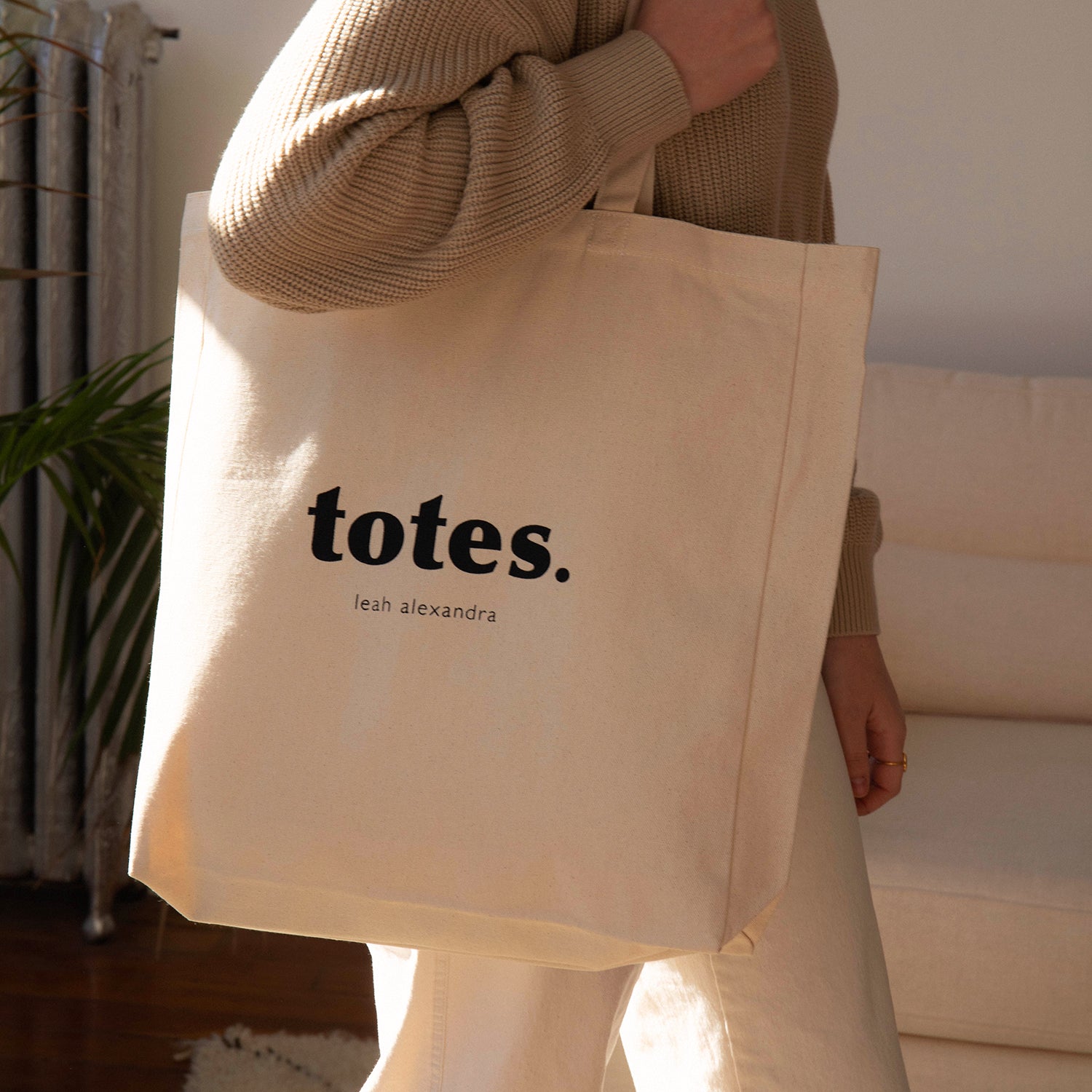 Stylish Canvas Tote Bag for Women & Men - Eco-Friendly Reusable Shopping Bag - Perfect for Groceries, Beach, Work & Travel