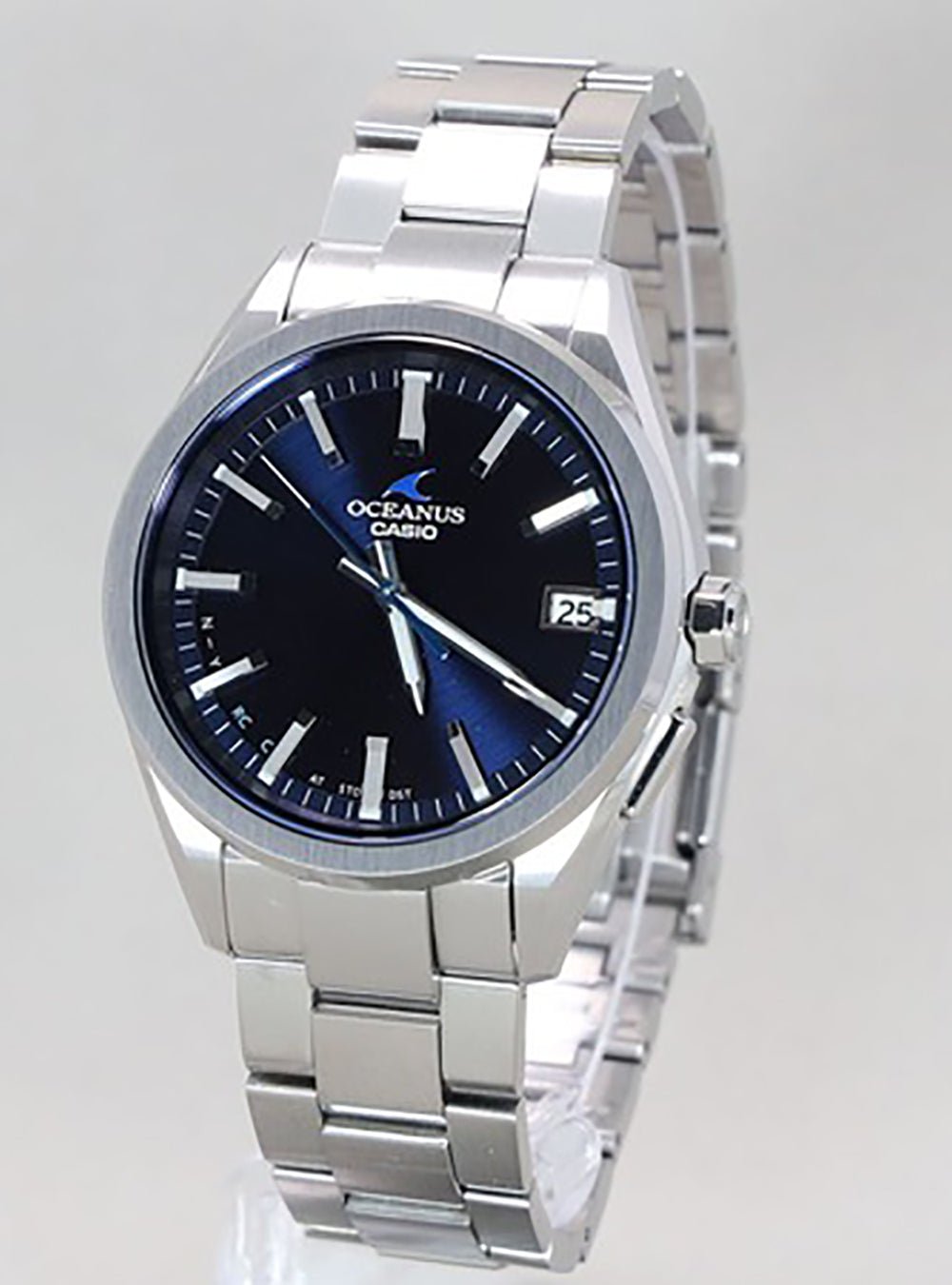 CASIO OCEANUS OCW-T200S-1AJF Solar-Powered Men's Watch - Japanese JDM Edition | Waterproof Chronograph for Diving, Business & Casual Wear