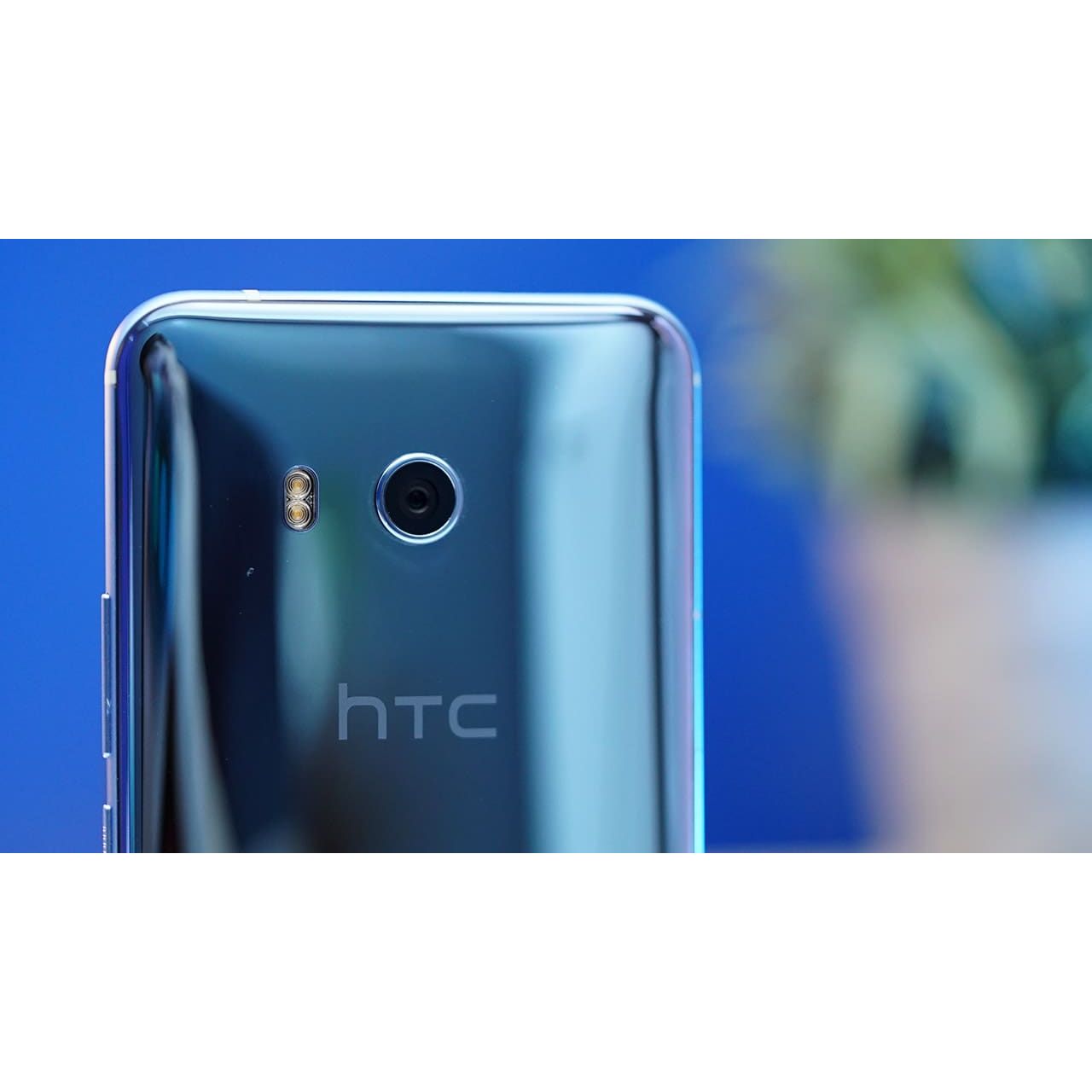 HTC U11 Smartphone - 64GB, 5.5
