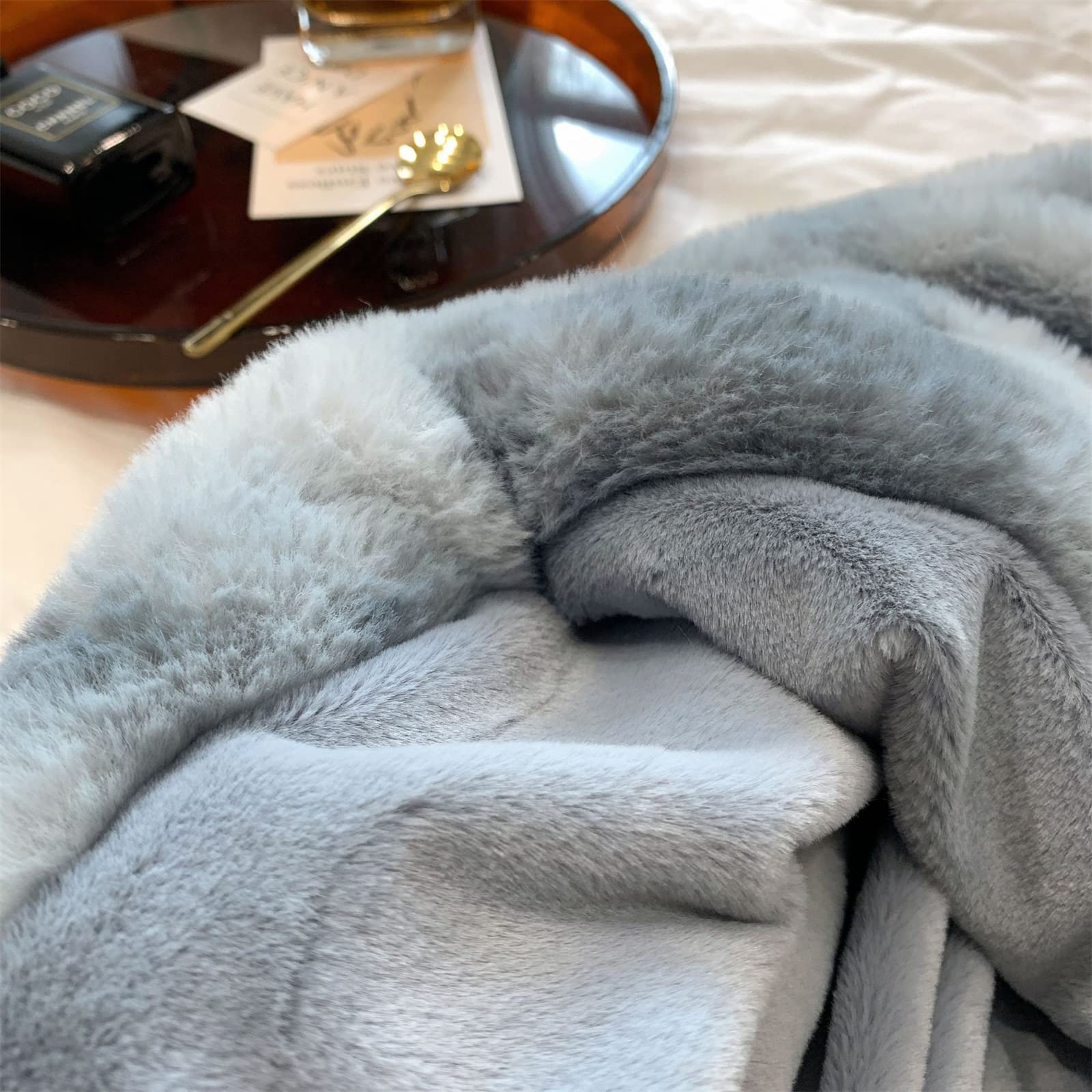 Luxury Super Soft Faux Fur Throw Blanket - 59