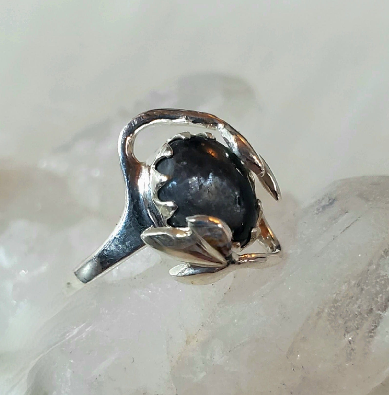 Exquisite Canadian Sapphire Ring in .925 Sterling Silver - Size 6.5 - Perfect for Engagement, Anniversary & Special Occasions