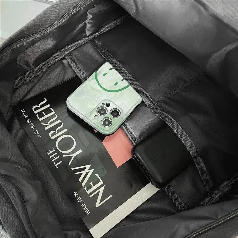 Stylish Large Travel Backpack for College Students - Perfect for Campus, Commuting & Weekend Getaways