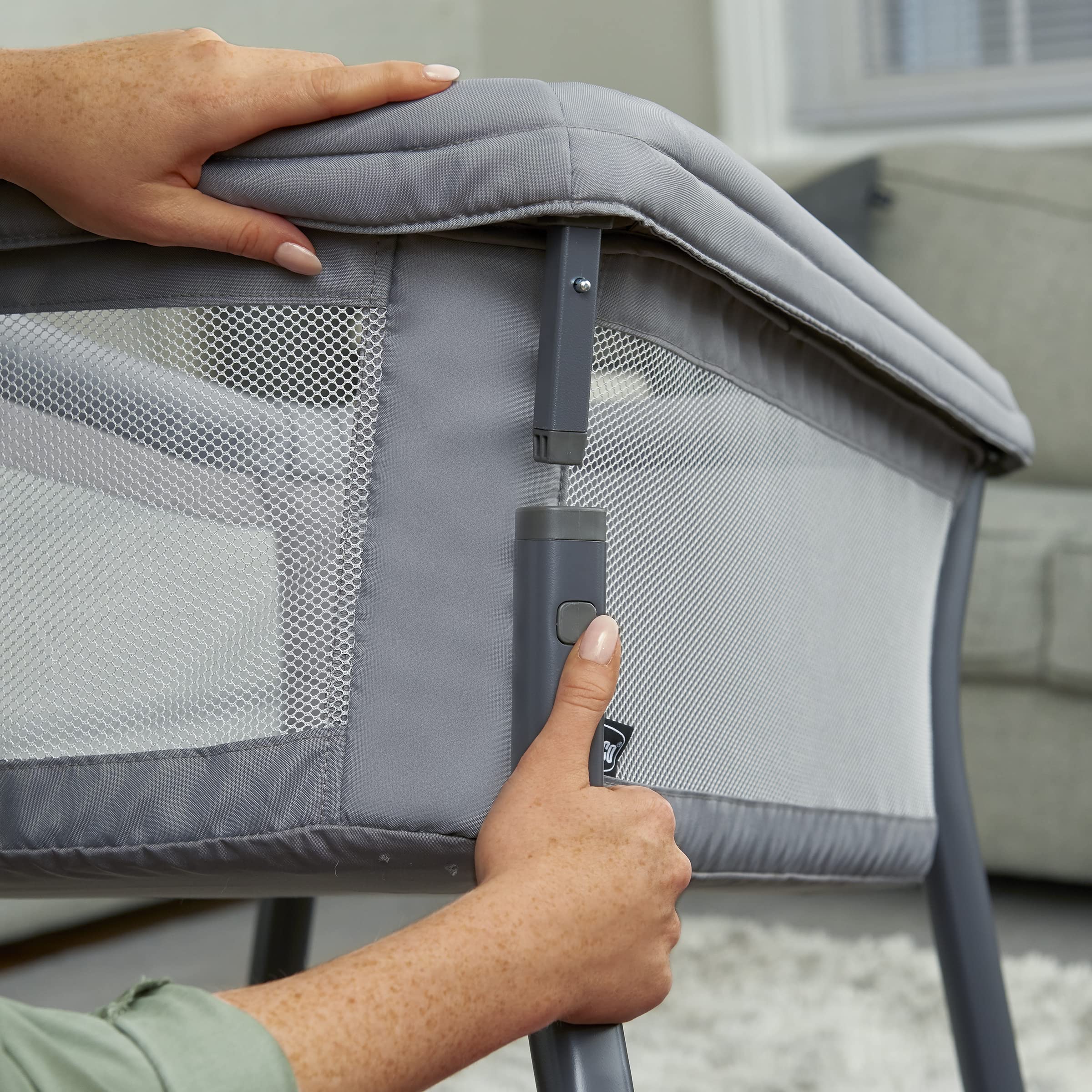 Chicco LullaGo Anywhere Portable Bassinet - Lightweight Travel Crib with Waterproof Mattress & Carry Bag | Space-Saving Design for Newborns | Perfect for Home, Travel & Outdoor Use (Sandstone/Grey)