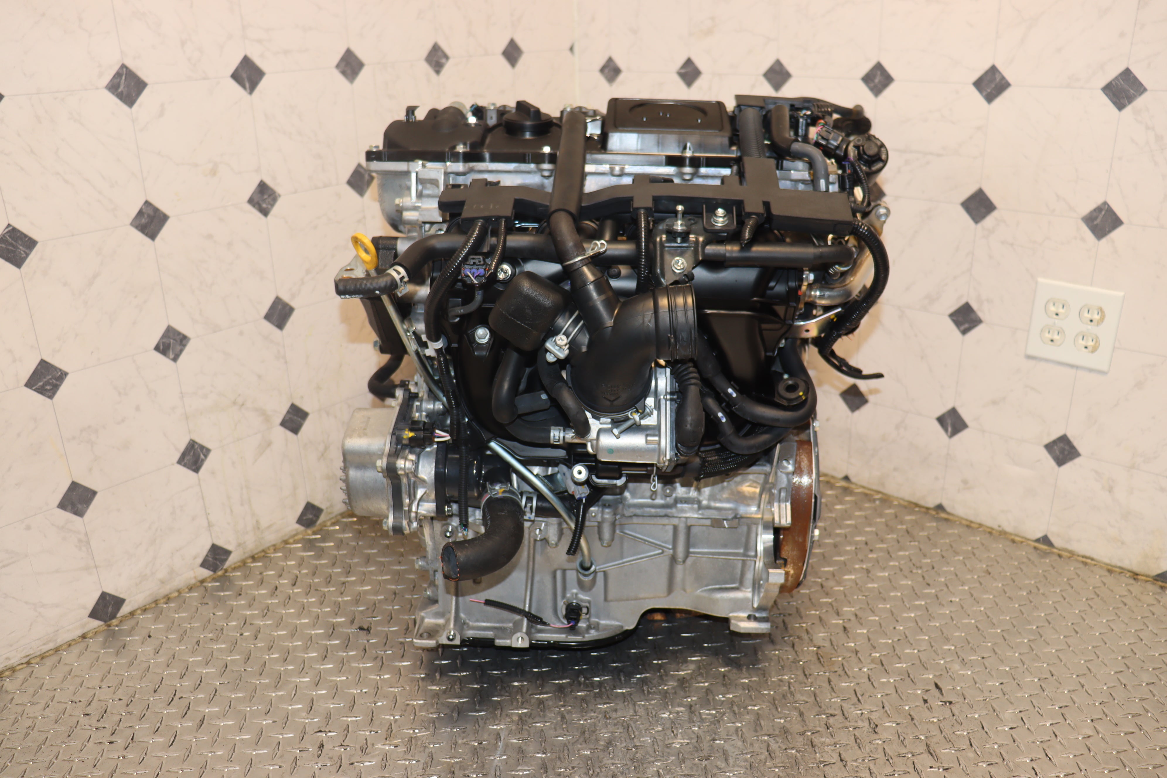 JDM 2ZR-FXE 1.8L 4-Cylinder Hybrid Engine for 2016-2021 Toyota Prius (4th Gen) - Perfect Replacement for Hybrid Vehicle Maintenance & Performance Upgrades