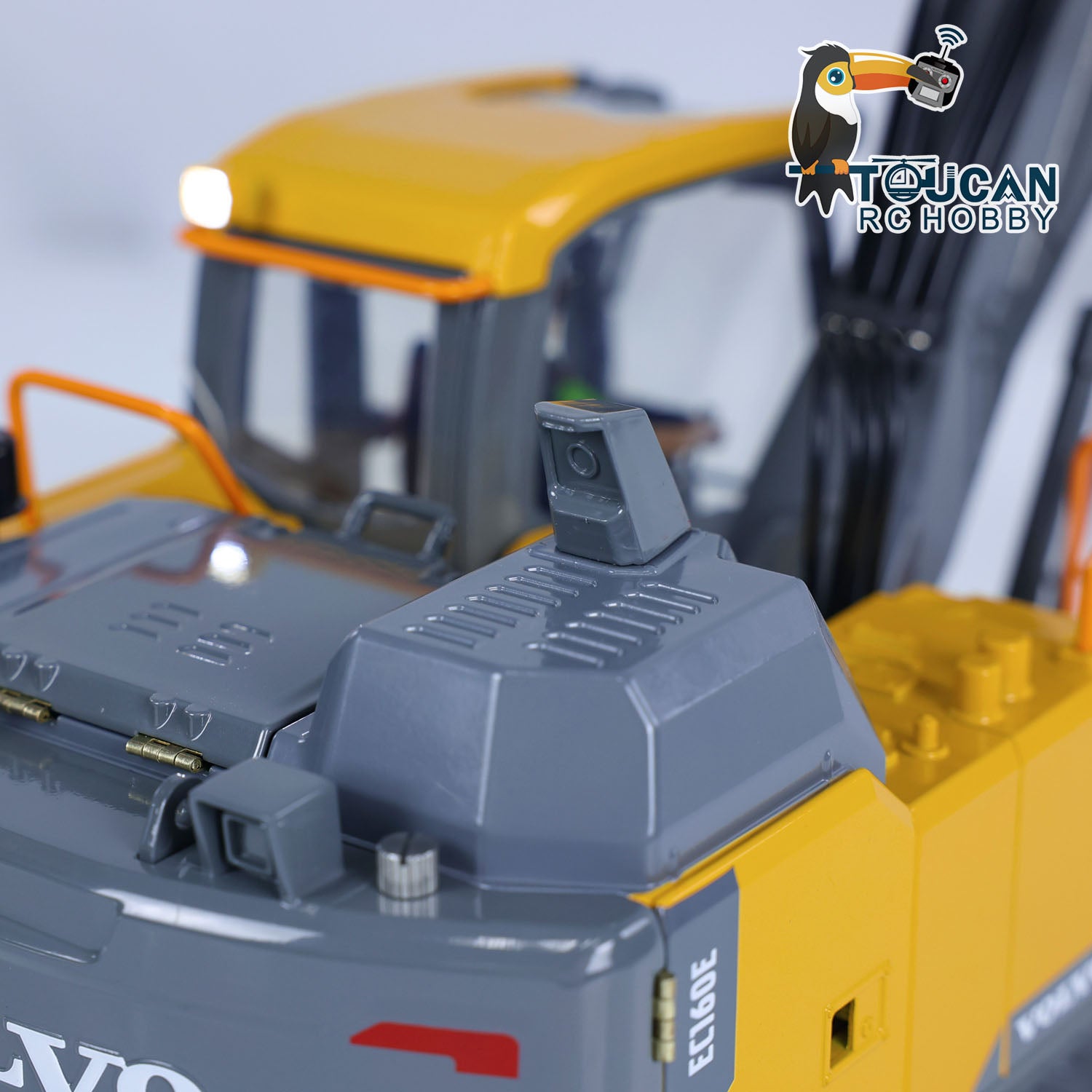1:14 Scale RC Excavator Toy - Alloy Metal DoubleE E010 EC 160E Remote Control Construction Vehicle | Realistic Engineering Model for Kids & Adults | Outdoor Play, Construction Site Simulation, Birthday Gift for Boys