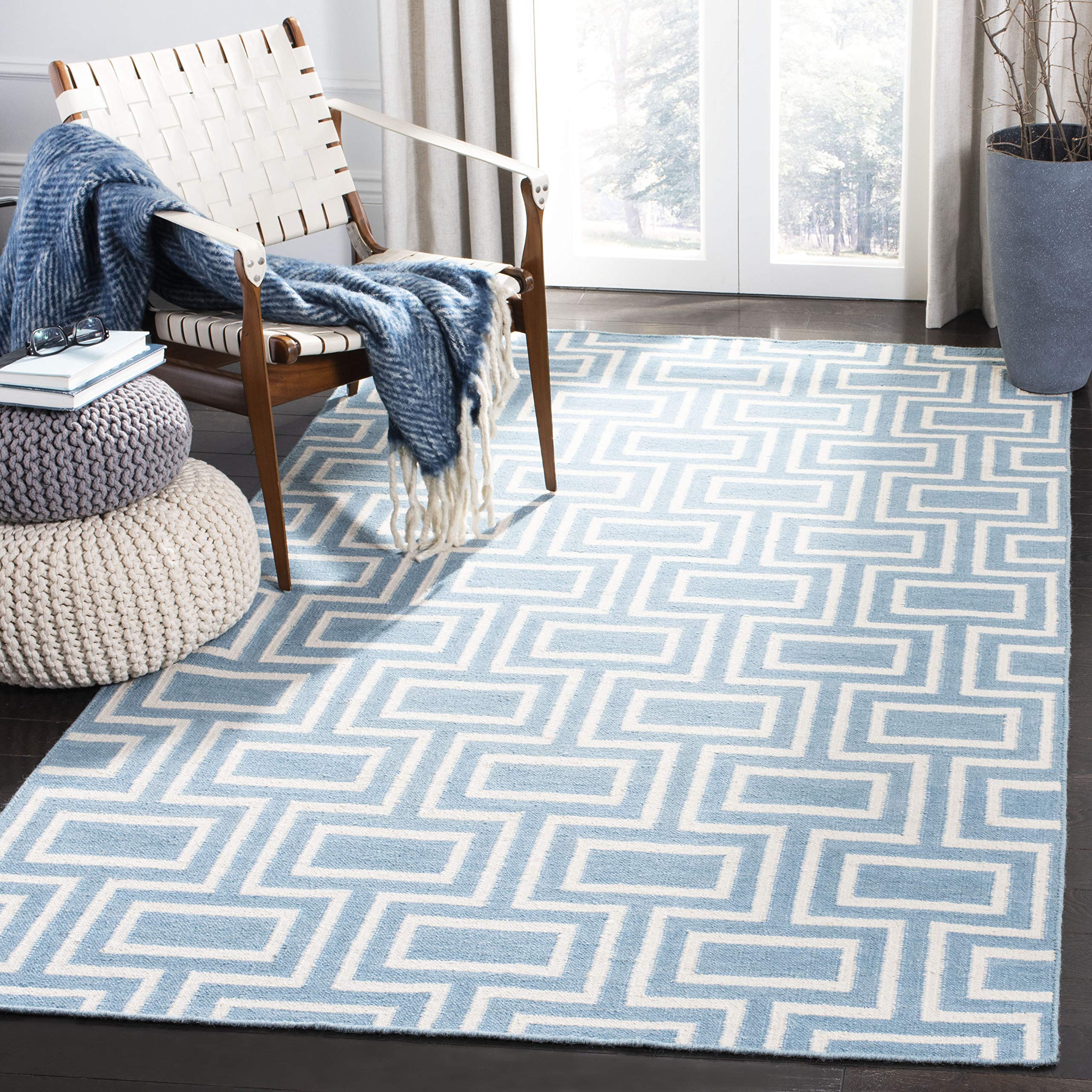 SAFAVIEH Dhurries Collection 8' Square Light Blue/Ivory DHU562A Handmade Flatweave Premium Wool Area Rug - Perfect for Living Room, Bedroom & Home Decor