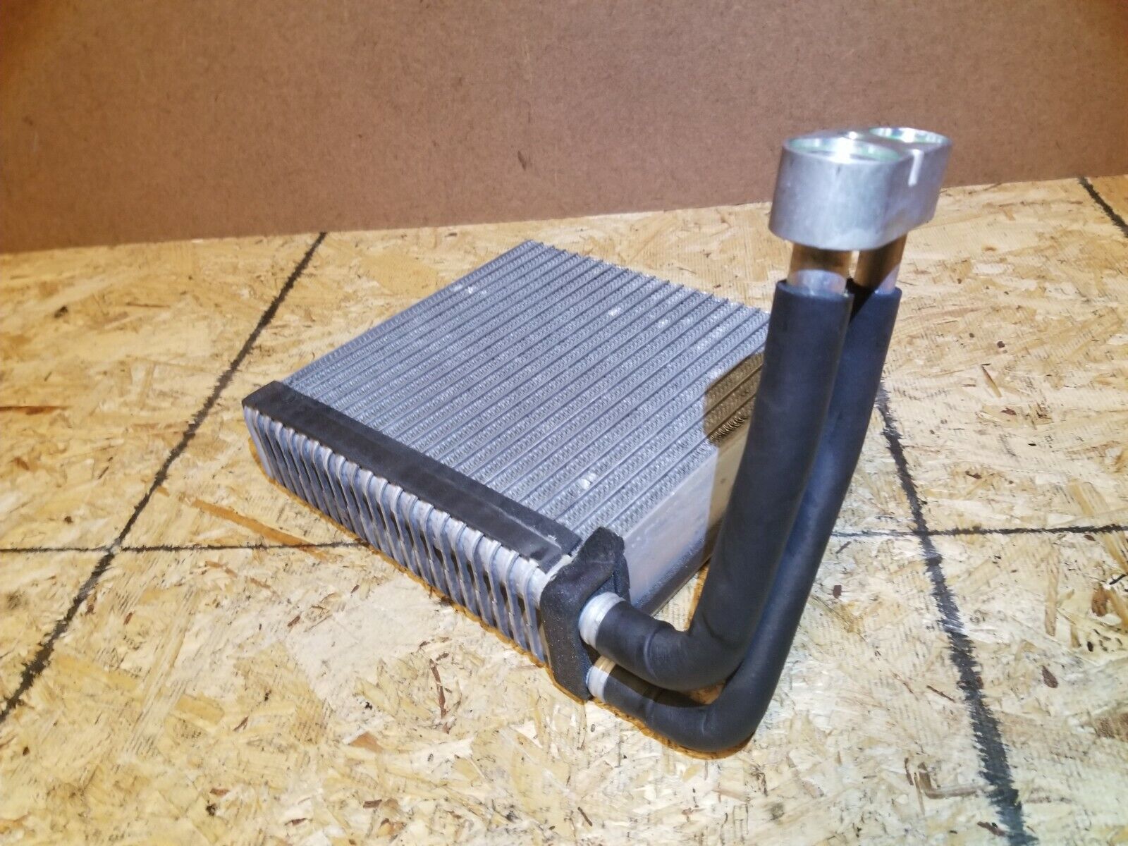 2005-2009 Volvo S40 AC Evaporator Core Replacement - OEM Quality for Efficient Cooling - Perfect for Summer Driving & HVAC System Repair