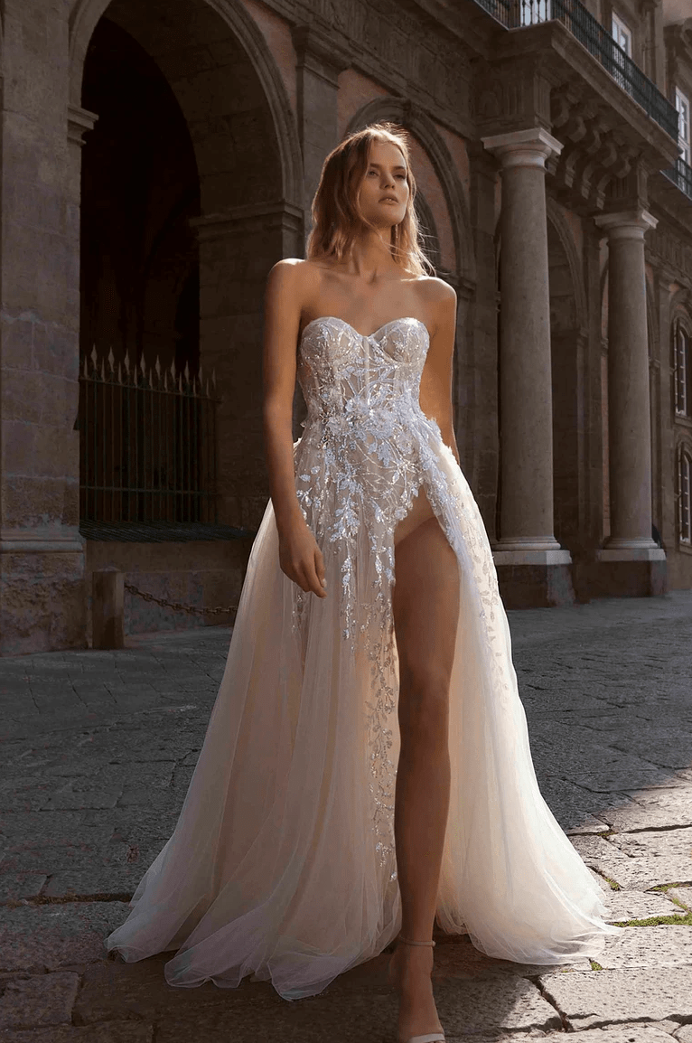 Berta 20 113 Women's Dress Size 12 - Elegant Evening Gown for Parties, Weddings & Special Occasions