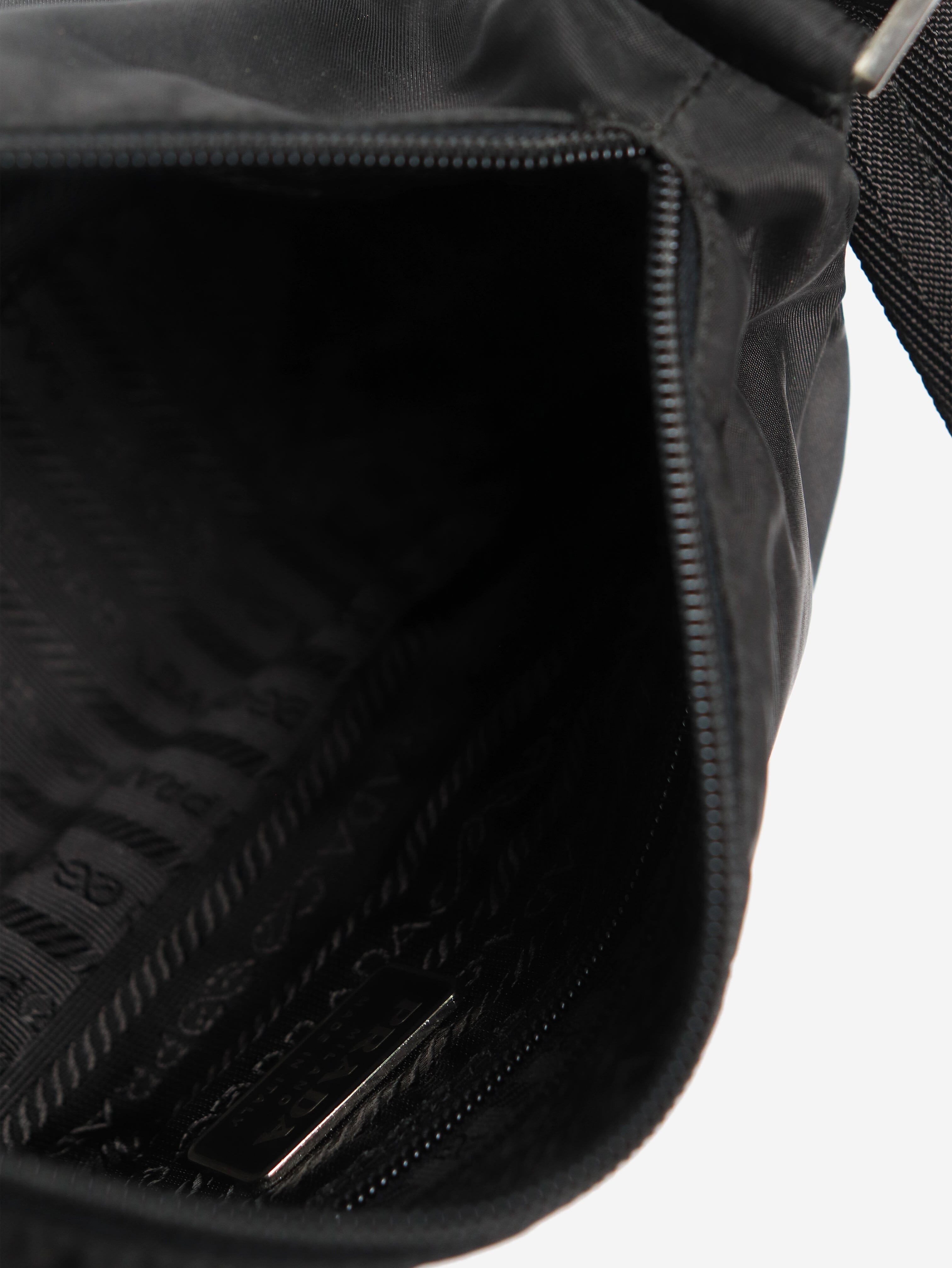 Stylish Black Nylon Shoulder Bag for Women & Men - Lightweight Durable Crossbody Purse - Perfect for Travel, Work, Gym & Everyday Use