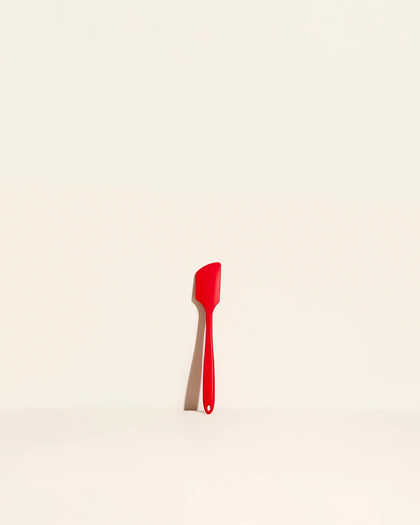 Premium GIR Mini Spatula - Heat-Resistant, Non-Slip Grip, Dishwasher Safe - Perfect for Baking, Cooking & Spreading - Ideal for Small Jars, Cakes & Cupcakes (Red)