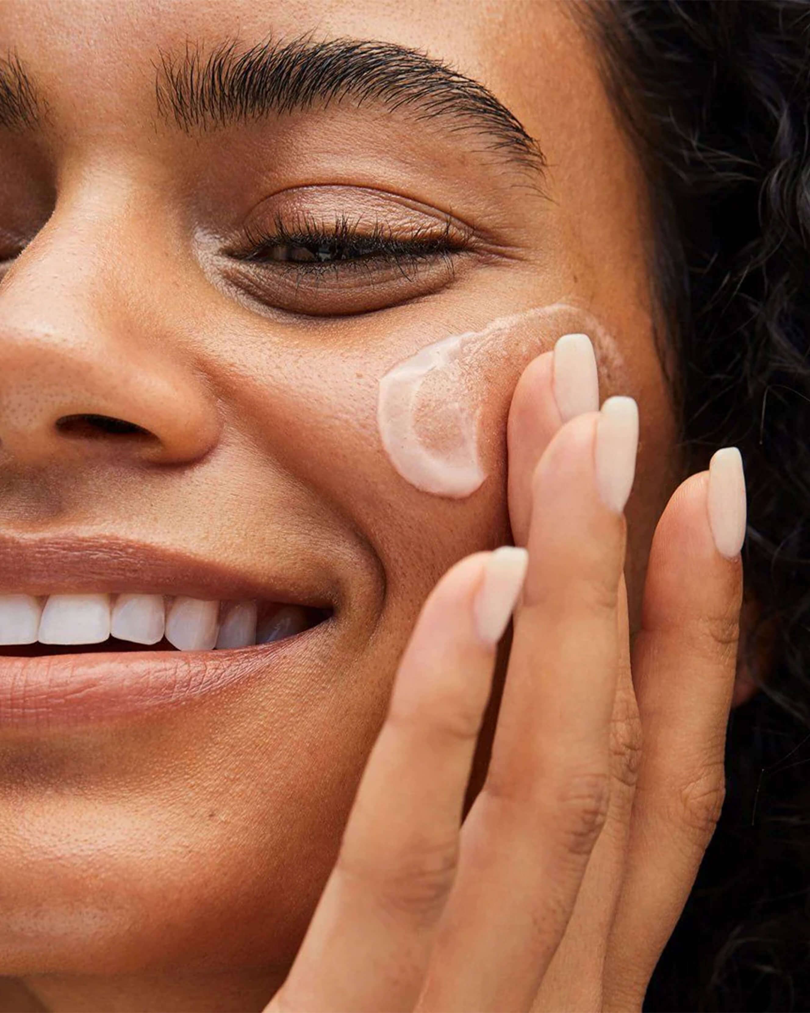 ReEvolve Radiance Locking Primer - Long-Lasting Makeup Base for Flawless Skin | Perfect for Daily Wear, Special Occasions & Photo Shoots