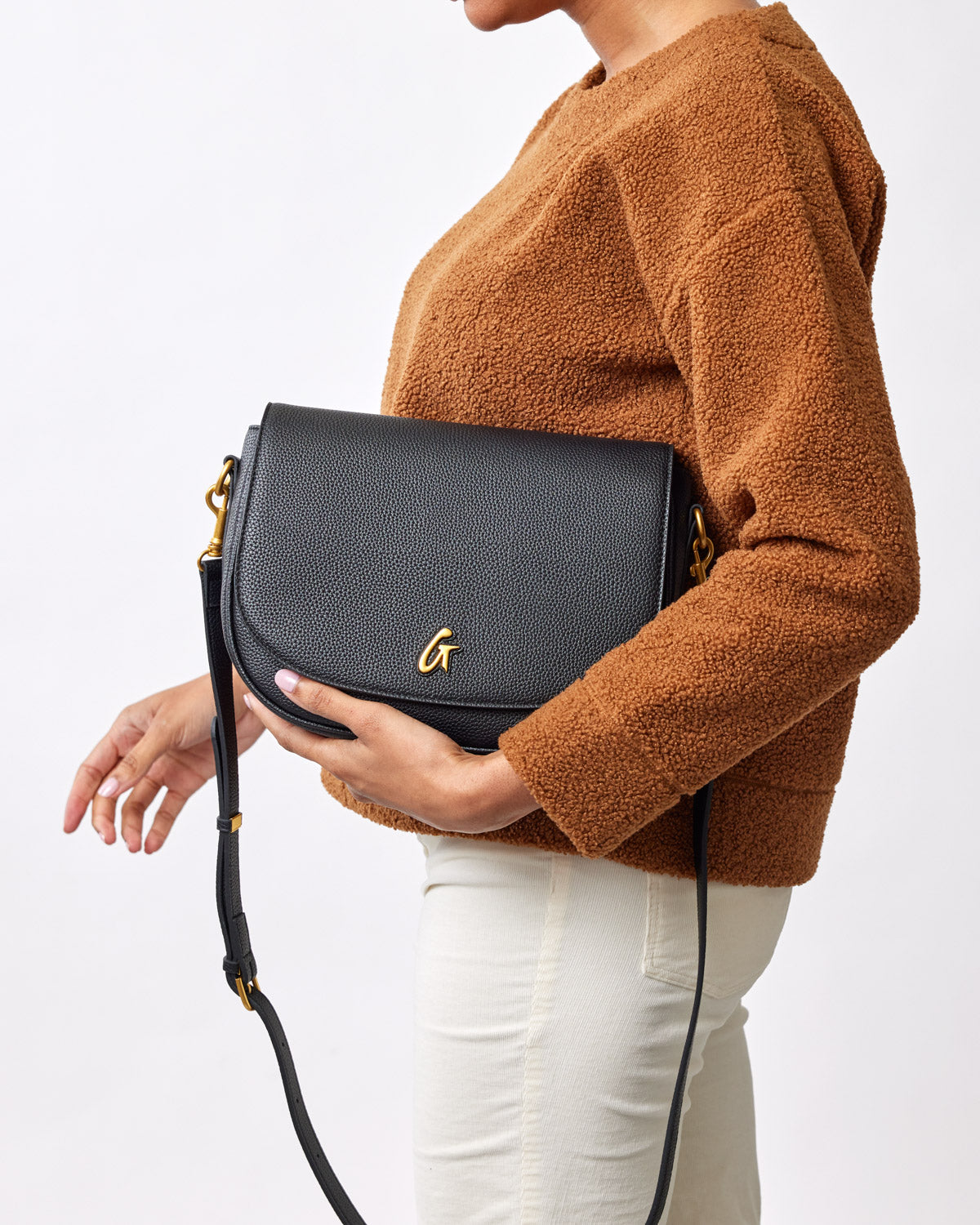 Large Pebble Shoulder Bag for Women - Stylish Black Crossbody Purse for Everyday Use, Work, and Travel