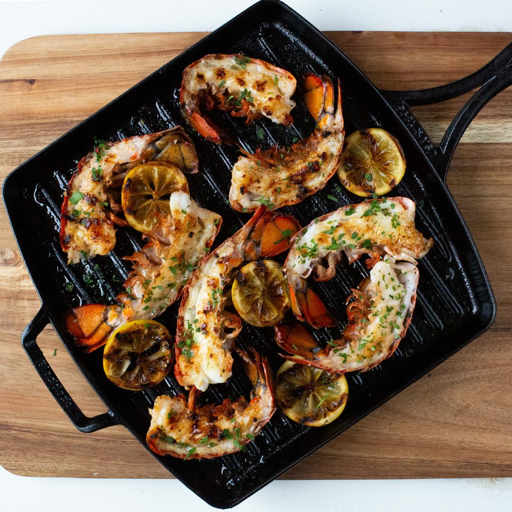 Premium Cast Iron BLACKLOCK Square Grill Pan 30cm - Heavy Duty Grill Griddle for Steak, Burgers & Vegetables - Perfect for Indoor & Outdoor Cooking, Camping & BBQ Parties