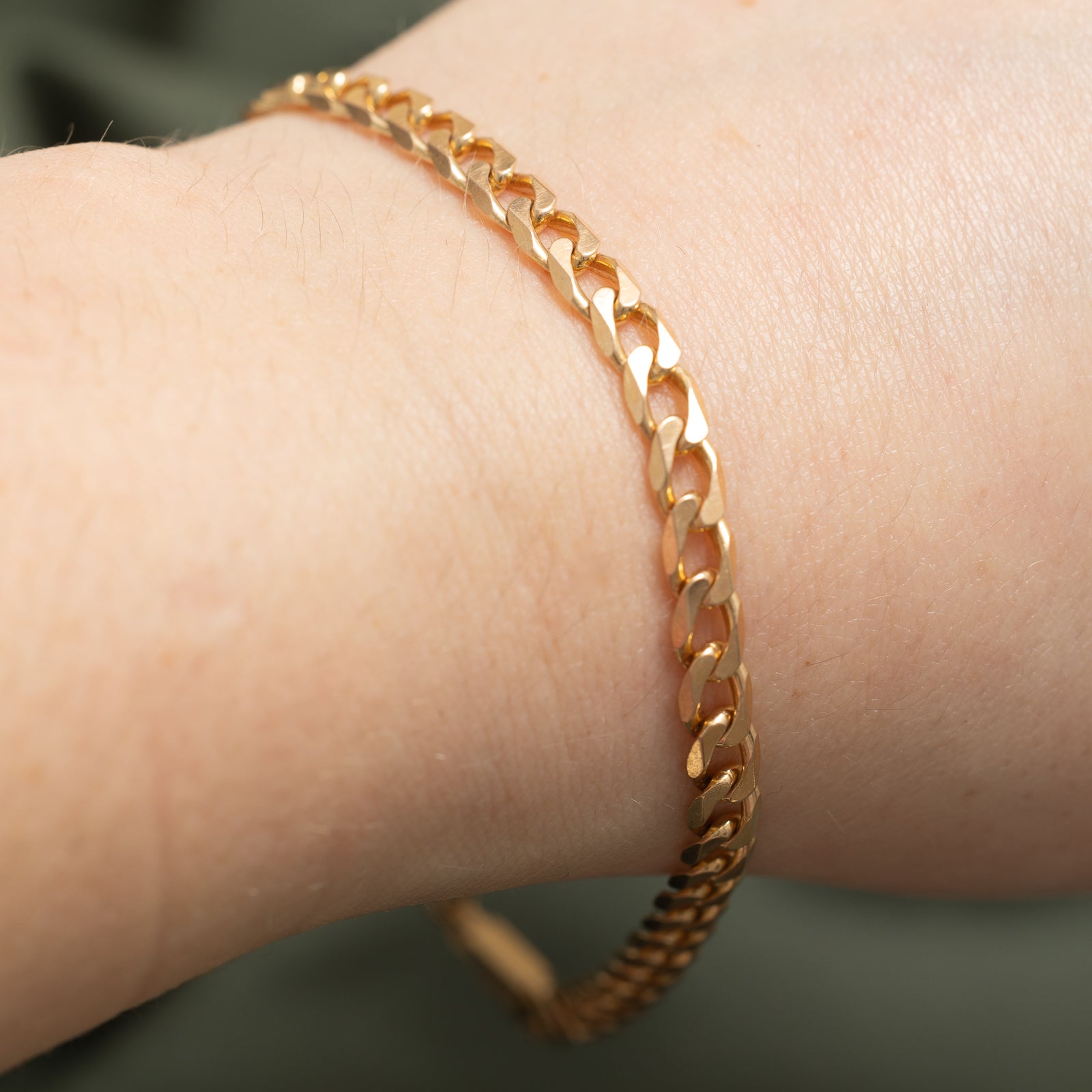 14k Yellow Gold Curb Link Bracelet for Women | 4.75mm Width | 8.25 Inch Adjustable | Luxury Minimalist Jewelry Gift for Birthday, Anniversary & Special Occasions