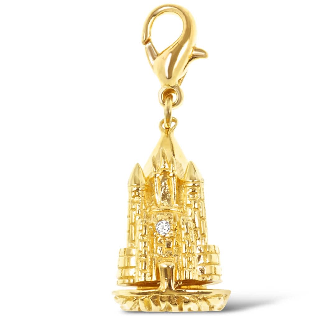 Enchanted Gold Castle Charm - Elegant Home Decor for Fantasy & Fairy Tale Themed Rooms, Perfect for Bedroom, Living Room, and Gift Giving