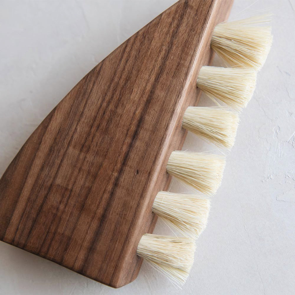 Premium Large Wooden Counter Brush No. MT0971 - Heavy Duty Kitchen Cleaning Tool for Countertops, Stoves & Sinks - Ideal for Restaurants, Bakeries & Home Use