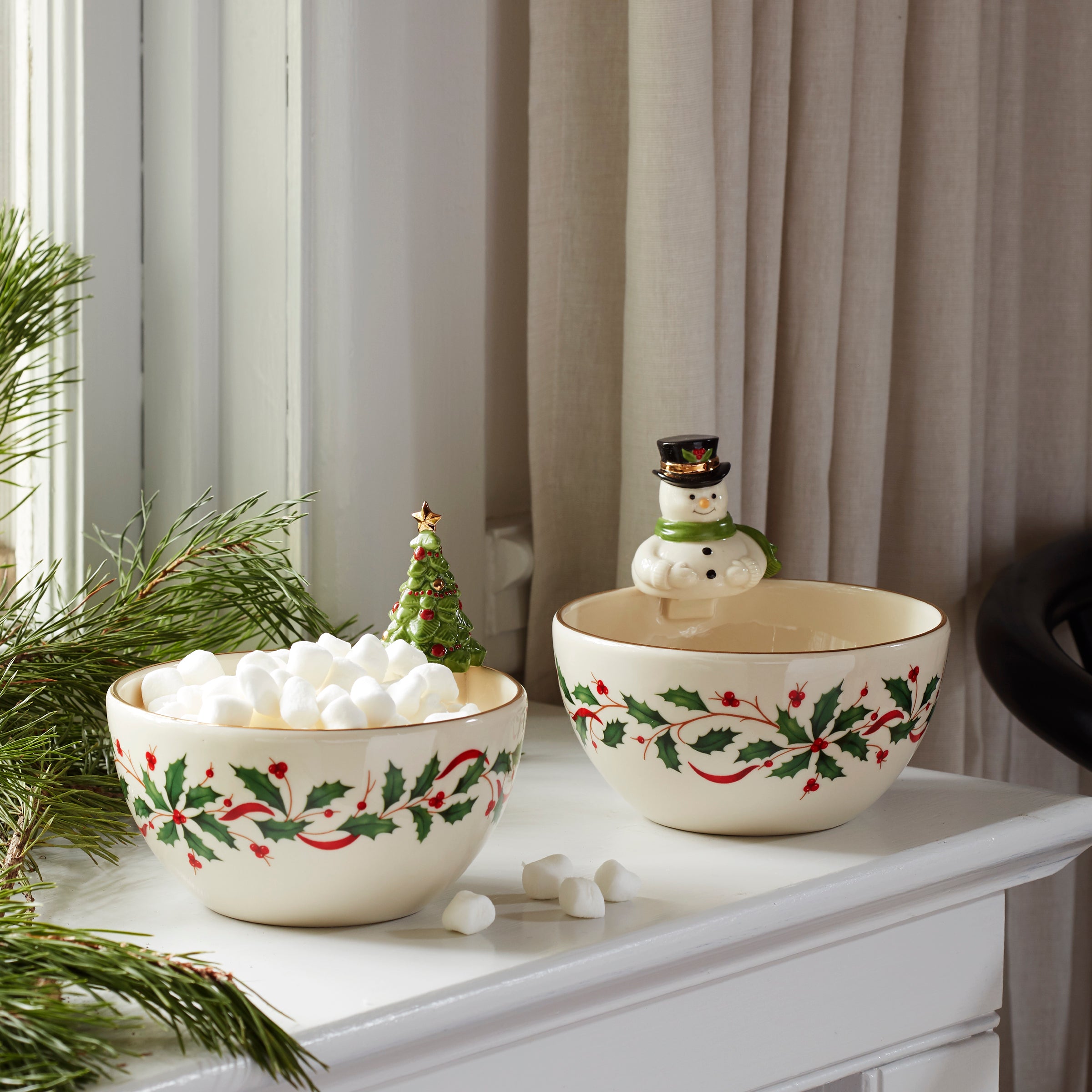 Festive Snowman Serving Bowl - Christmas Holiday Party Decor & Dessert Dish for Holiday Gatherings & Winter Celebrations