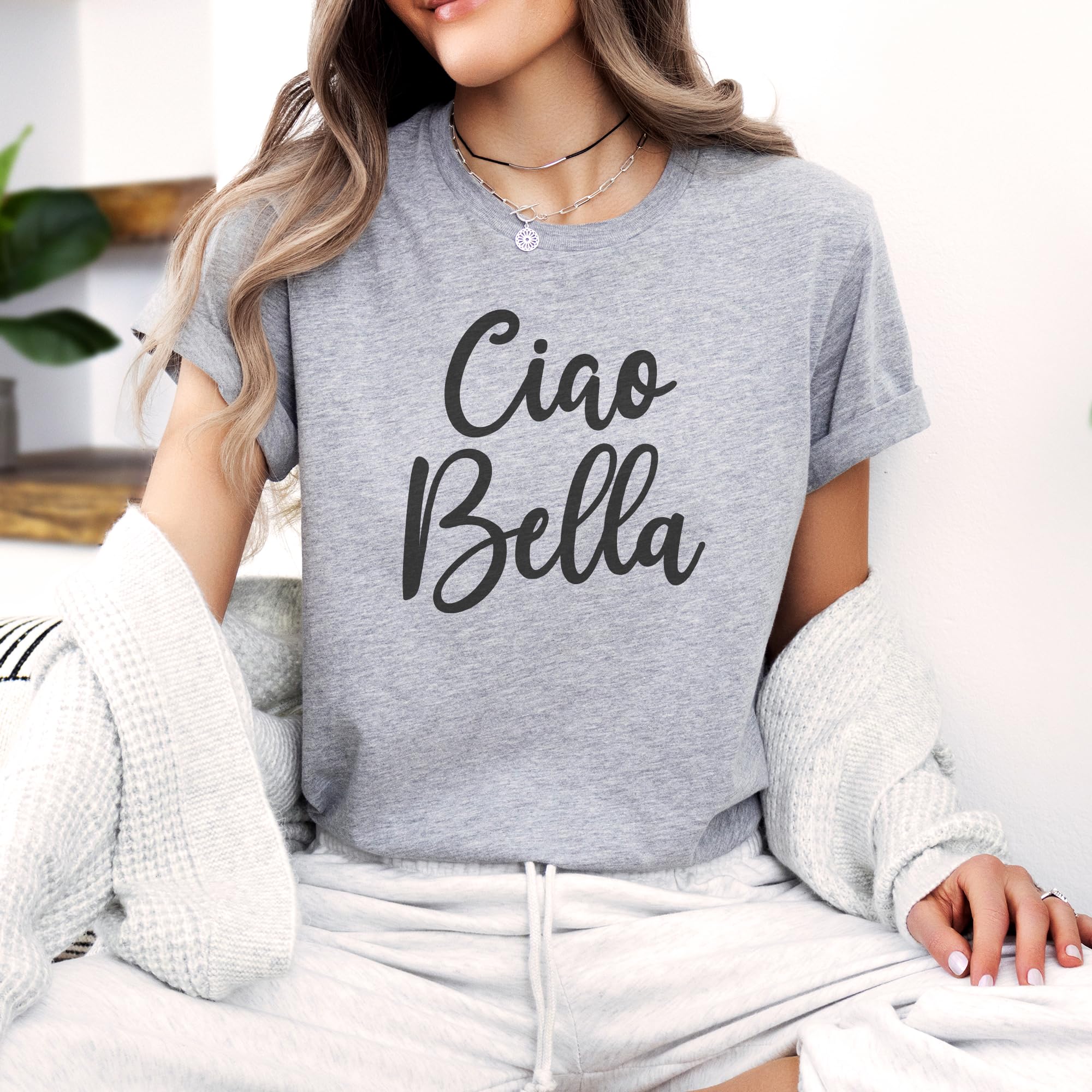 Ciao Bella Shirt - Hello Beautiful Italian T-Shirt - Unisex Softstyle Tee - Cute Italy Gift for Women & Men - Perfect for Travel, Parties & Casual Wear