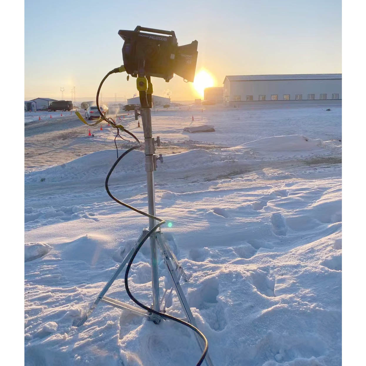 KNOWLED MG1200Bi Dual Color LED Broadcast Light with Hard Case Kit - Perfect for Live Streaming, Video Production & Studio Lighting