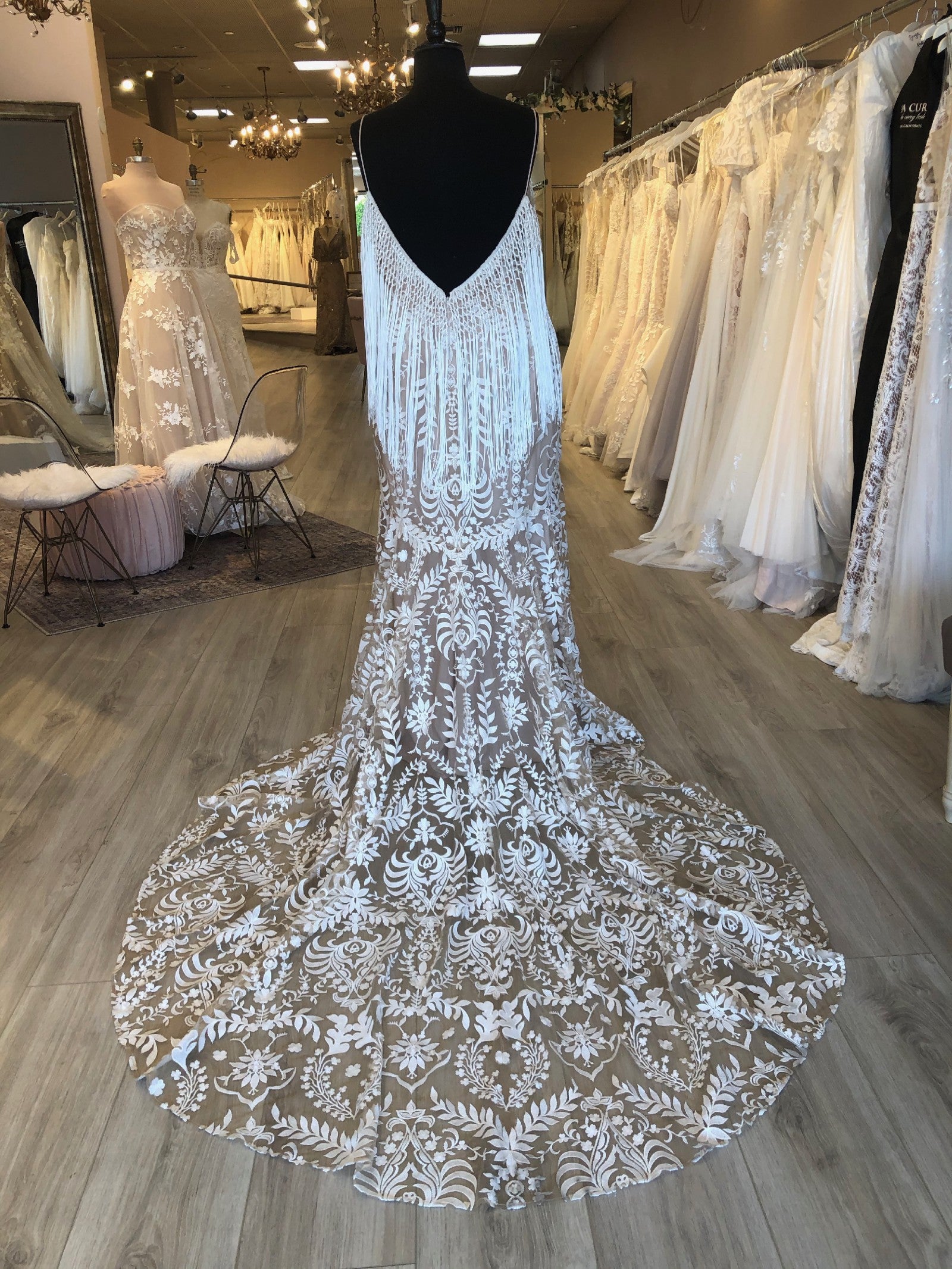 Willowby by Watters Dakota Wedding Gown - Elegant Lace Bridal Dress for Beach, Garden & Outdoor Ceremonies