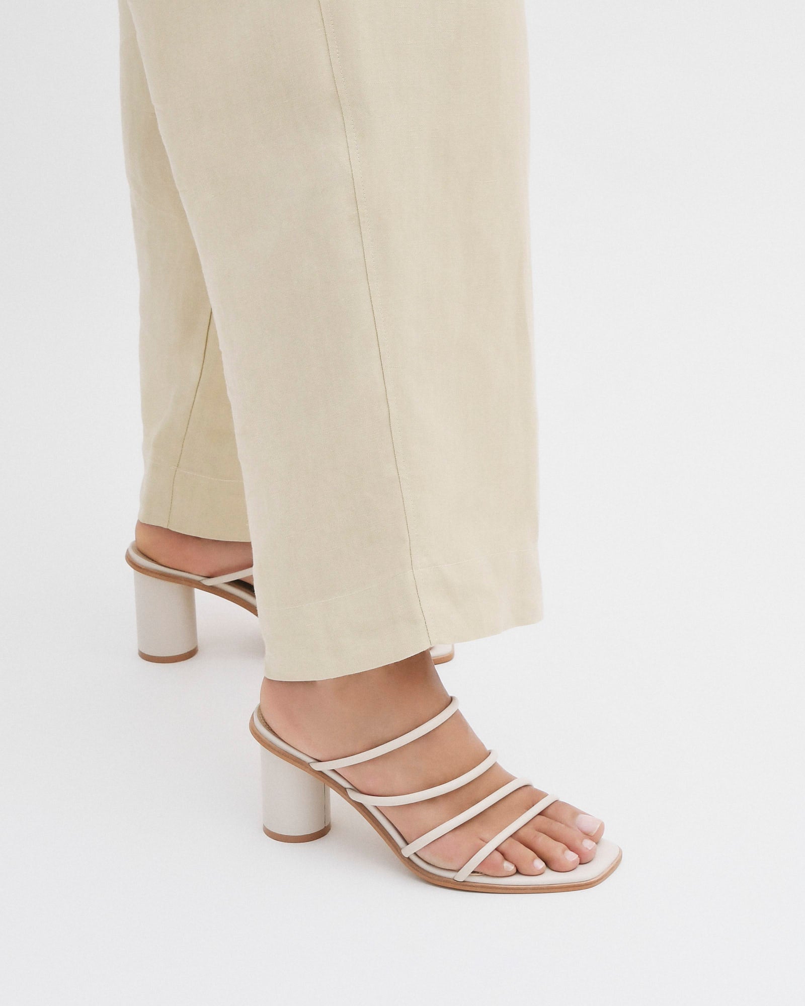 NAOMI Women's Mid Heel Sandals - Off White Leather Comfortable Summer Shoes for Weddings, Parties & Beach Vacations