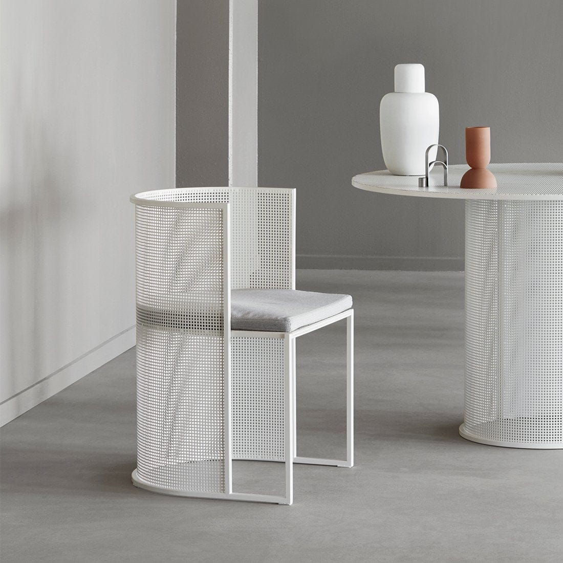 BAUHAUS Modern Dining Chair - Mid Century Design, Wooden Frame & Upholstered Seat - Perfect for Kitchen, Dining Room, or Home Office