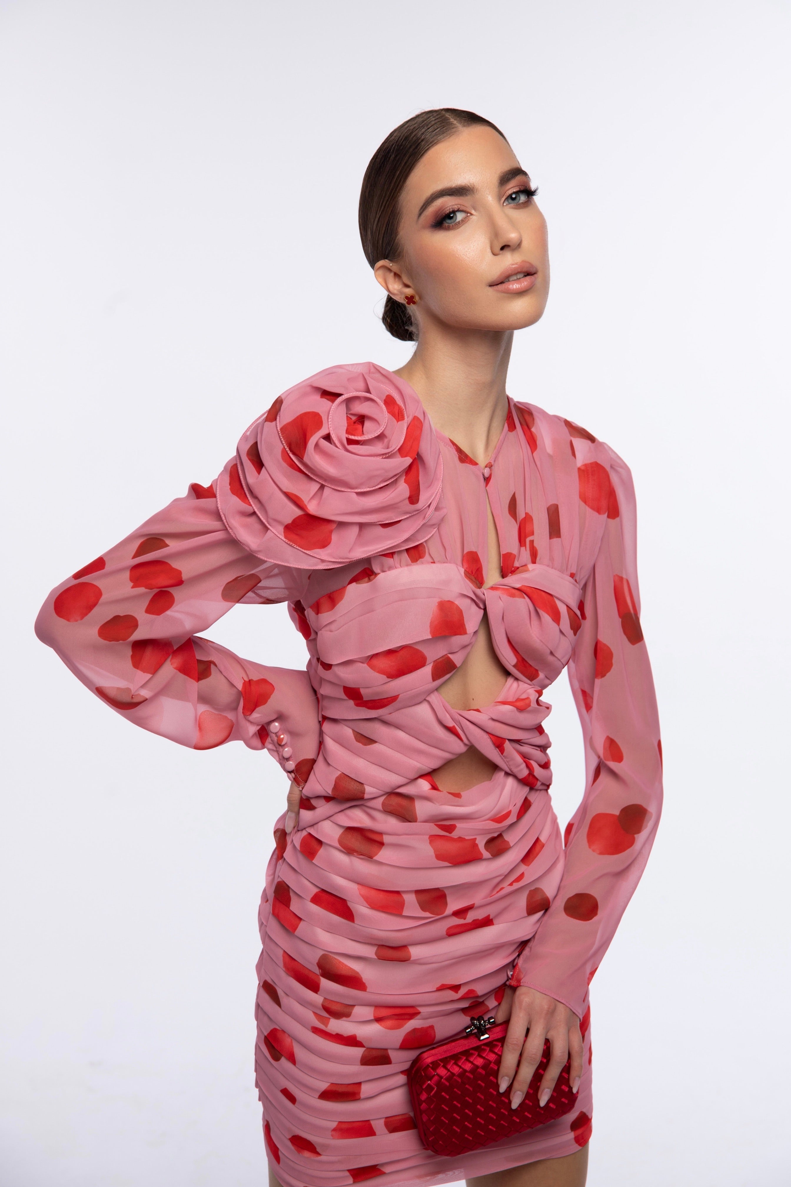 AMELIA Women's Floral Mini Dress with Cut Out & Ruched Patchwork Design - Perfect for Summer Parties, Beach Vacations & Date Nights