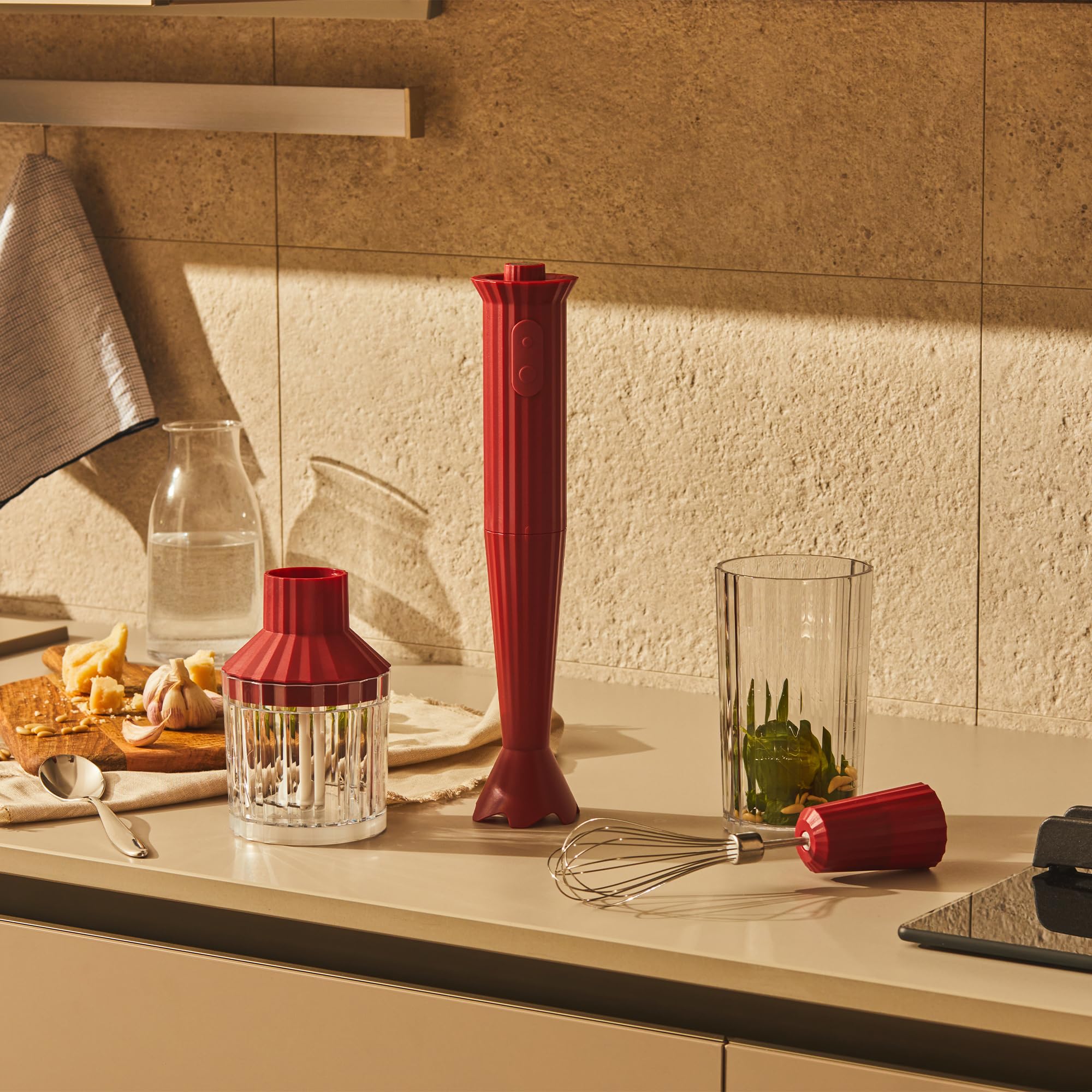Alessi Plissé MDL10SR/US 200W Hand Blender Set with Measuring Cup, Whisk & Chopper - Thermoplastic Resin, US Plug, Red - Perfect for Smoothies, Soups & Baby Food Preparation