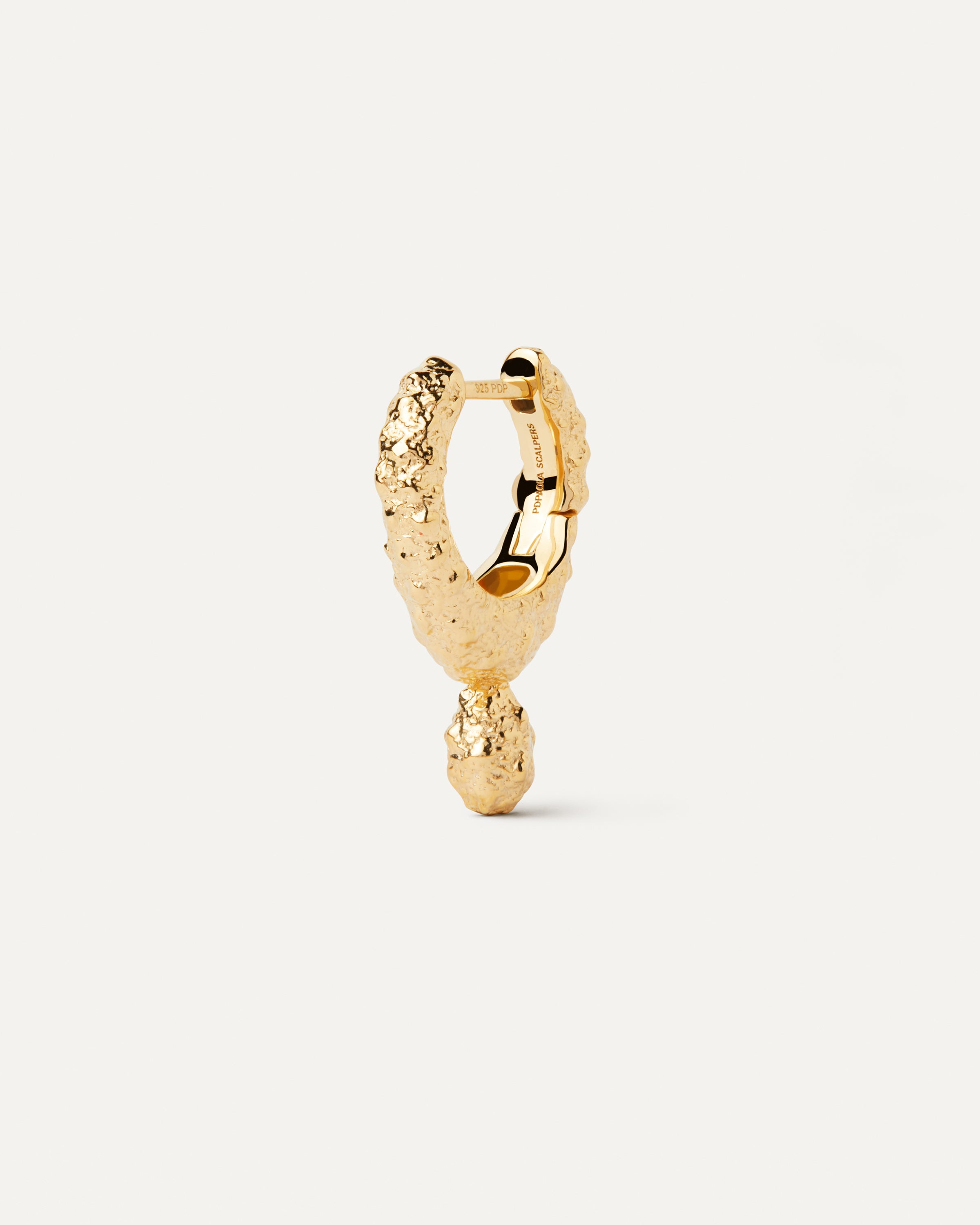 Lava Single Hoop Earrings for Women - Minimalist Gold Hoop Earrings, Lightweight & Hypoallergenic - Perfect for Everyday Wear, Office, Date Night & Special Occasions