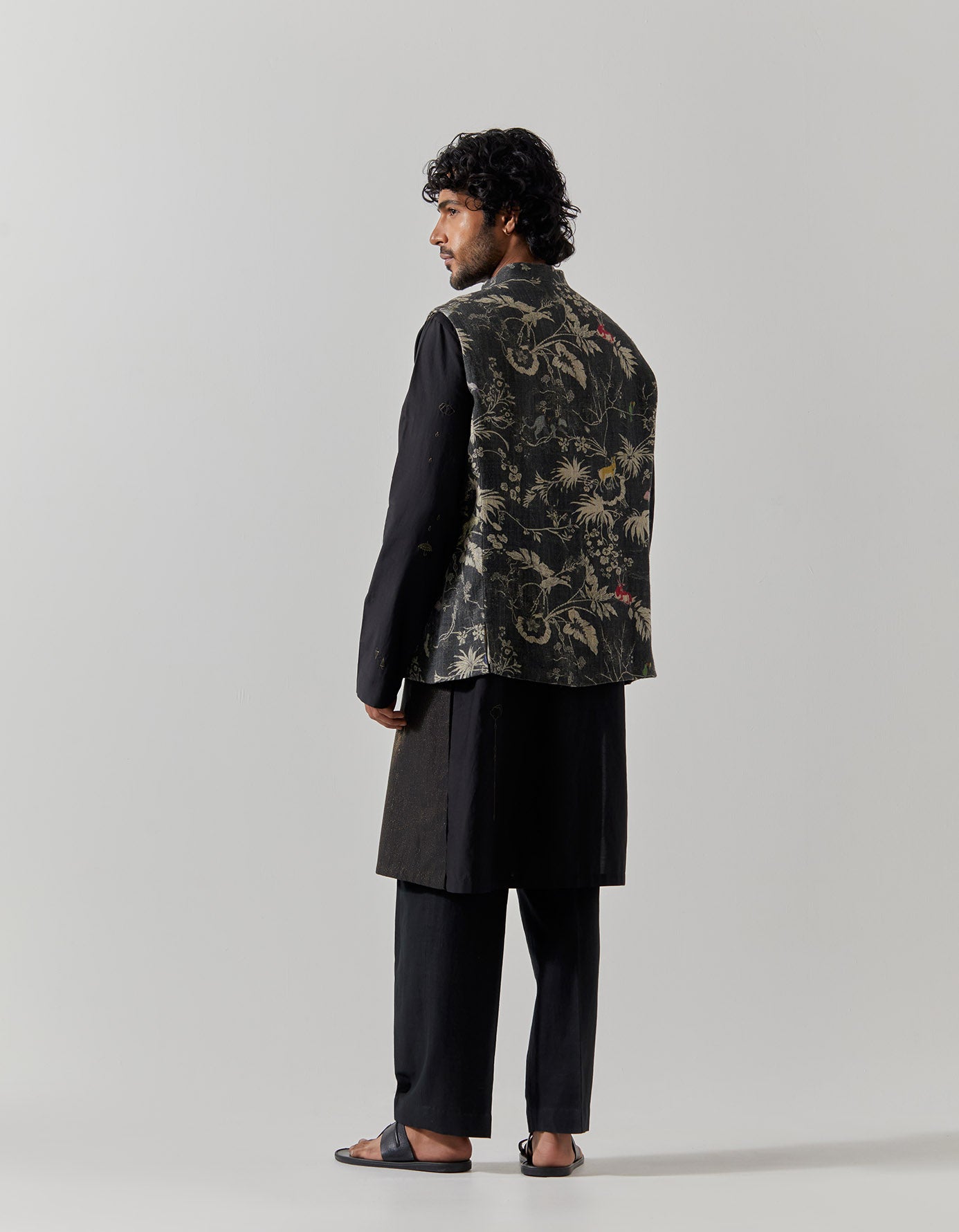 Shaan Gilet Heavy Linen Black Rainforest Jacket - Men's Lightweight Vest for Outdoor Hiking & Casual Wear