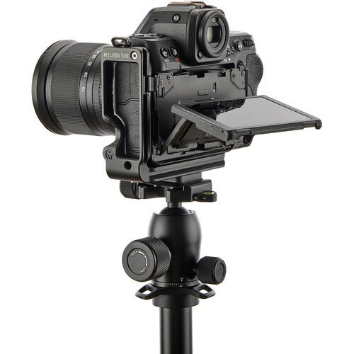 3 Legged Thing Zooey QD L Bracket for Nikon Z8 (Darkness) - Quick Release Camera Mount for Nikon Z8 DSLR - Perfect for Landscape, Portrait & Studio Photography