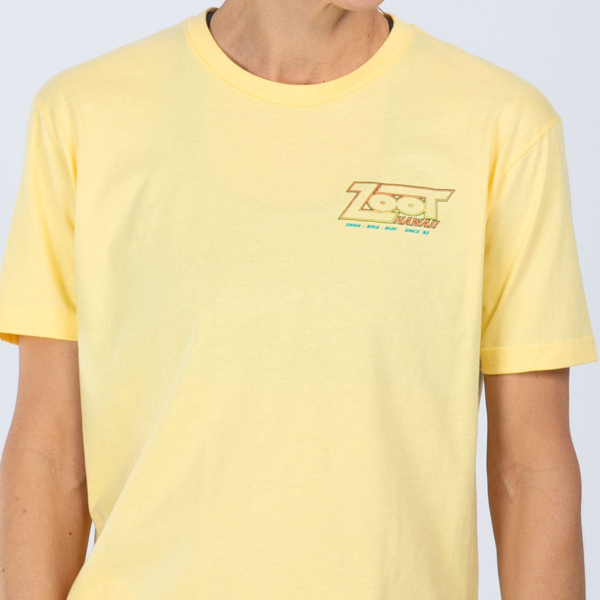 Unisex Hawaii 83' Vintage Banana Cream T-Shirt - Casual Summer Beach Wear for Men & Women