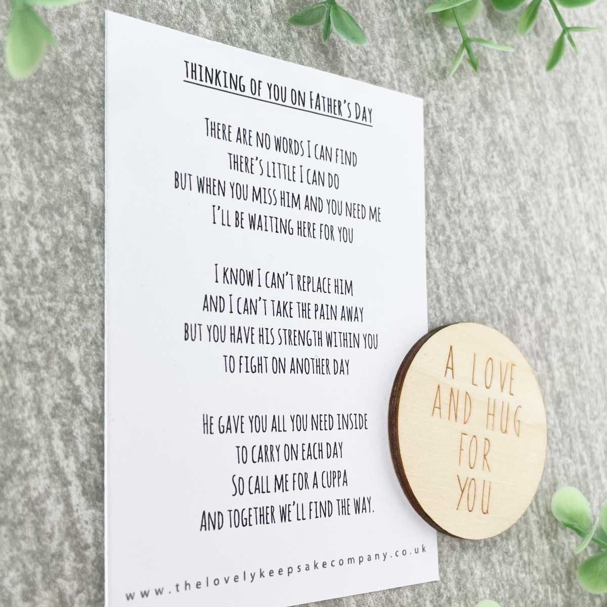 Thoughtful Father's Day Poem Wooden Disc Gift - Personalized Love & Hugs Keepsake for Dad - Perfect for Home Decor, Office Desk, or Sentimental Present