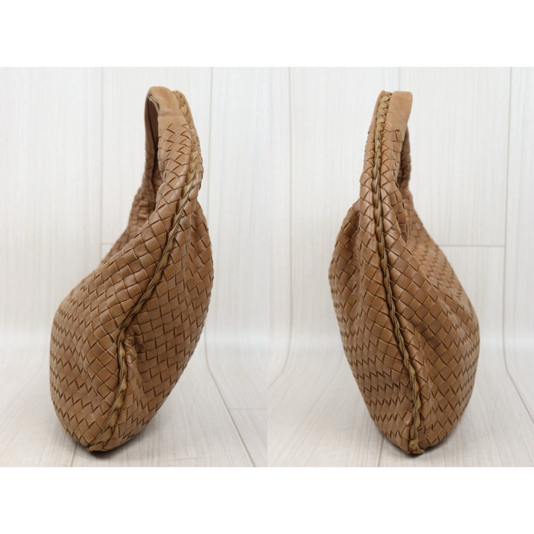 Bottega Veneta V25042416 Genuine Lamb Skin Leather Braided Handbag - Pre-Owned Luxury Purse for Women | Perfect for Date Nights, Parties & Special Occasions