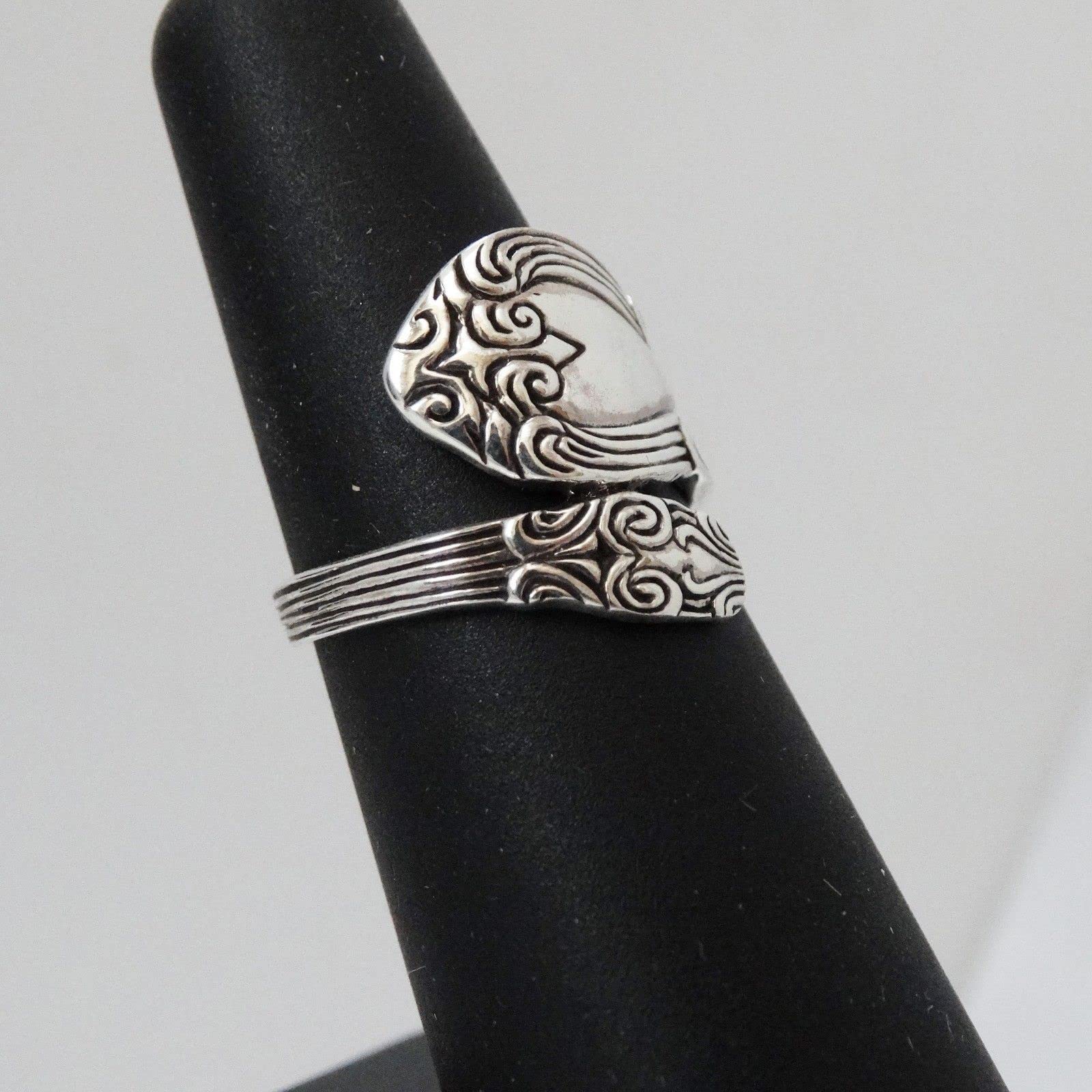 FashionJunkie4Life Unisex Fashion Rings for Men & Women - Size 5-12 - Unique Statement Jewelry for Everyday Wear & Special Occasions