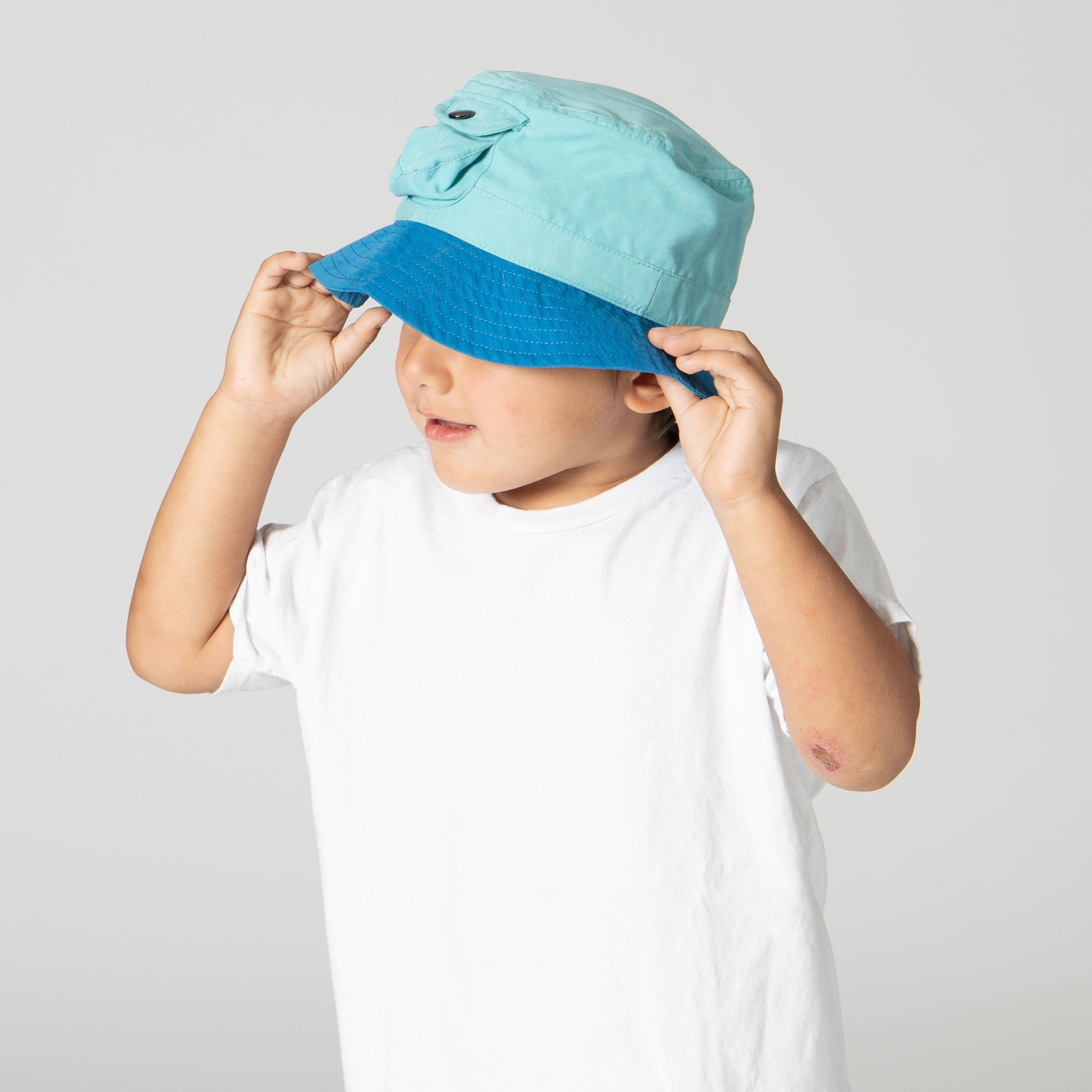 Color Block Bucket Hat for Kids - Sun Protection Summer Hat for Boys & Girls - Perfect for Beach, Park, and Outdoor Activities
