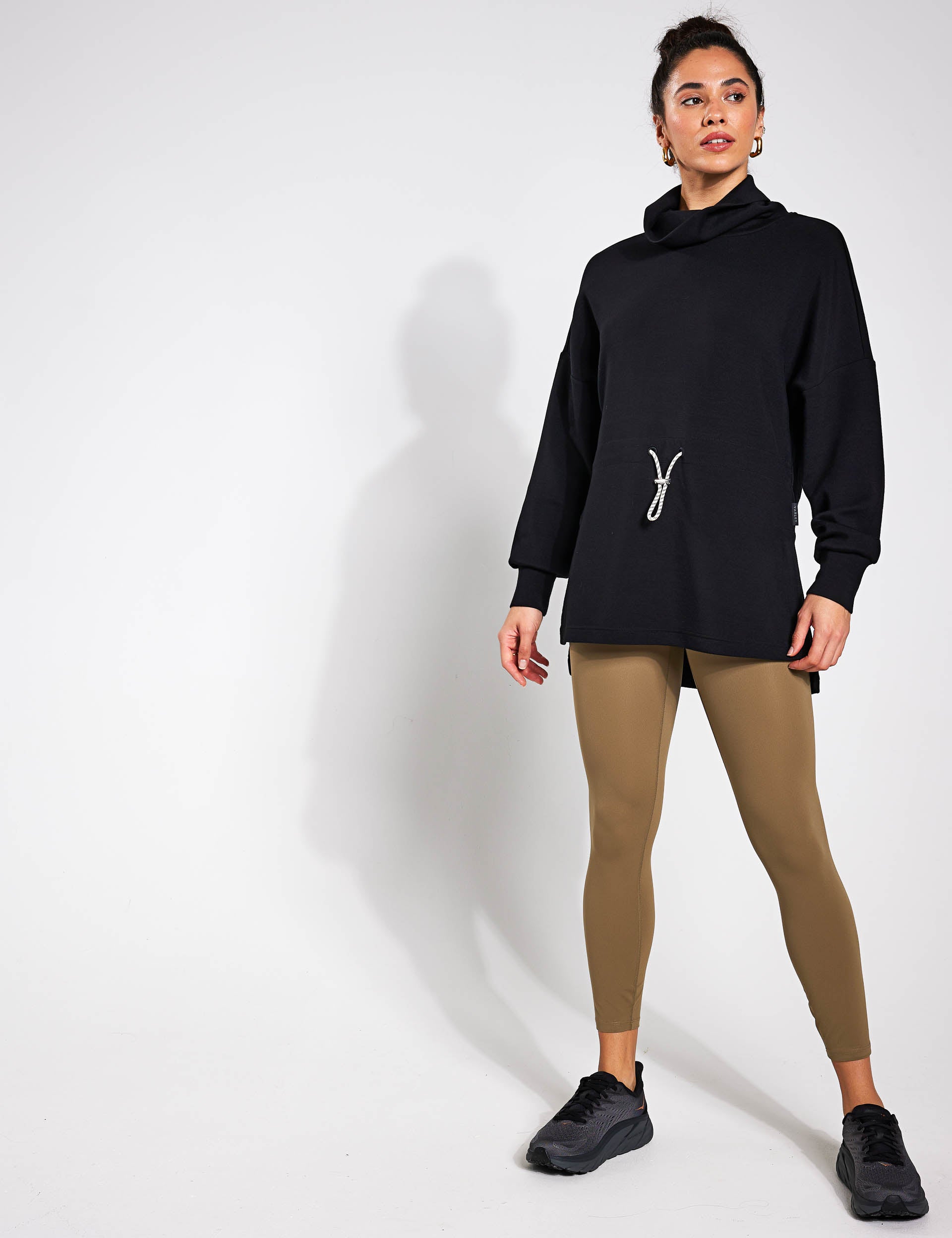 Freya Black Sweatshirt for Women - Cozy & Stylish Pullover for Casual Wear, Lounge & Outfits