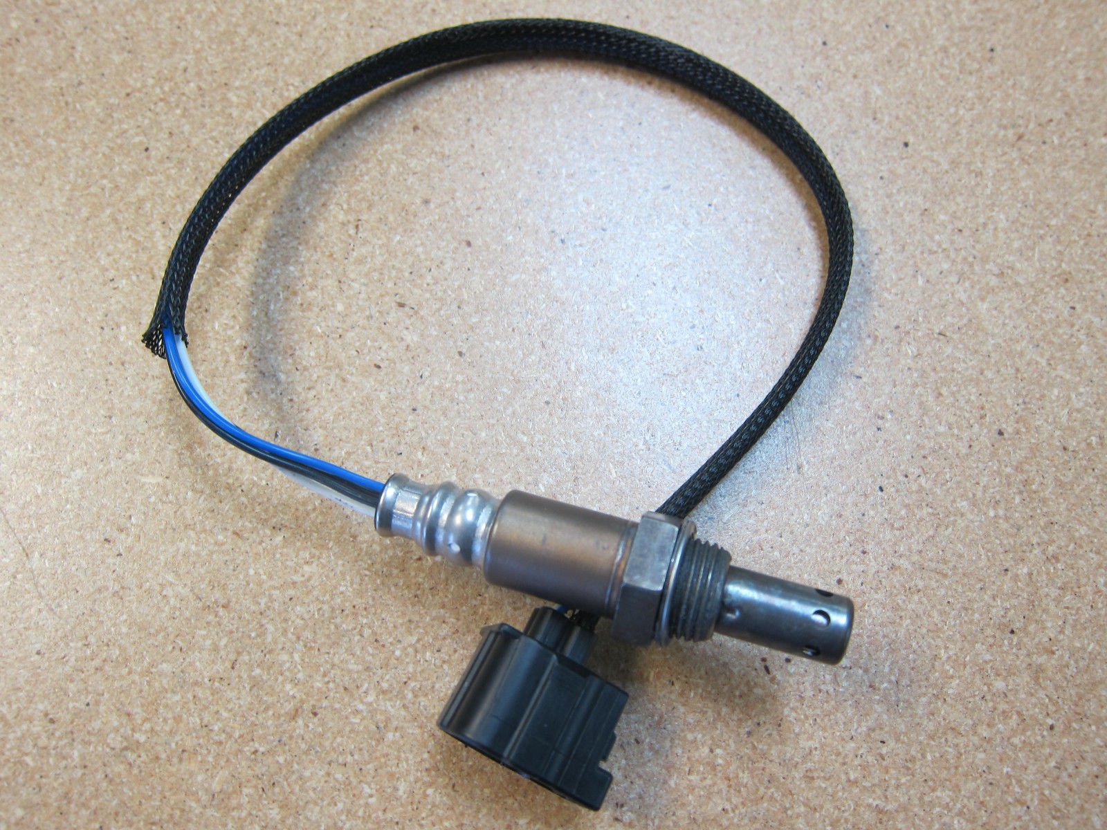 OEM Mopar Oxygen Sensor for Chrysler Pacifica & Dodge Durango - Compatible with 2017-2023 Models | Improves Engine Performance & Fuel Efficiency