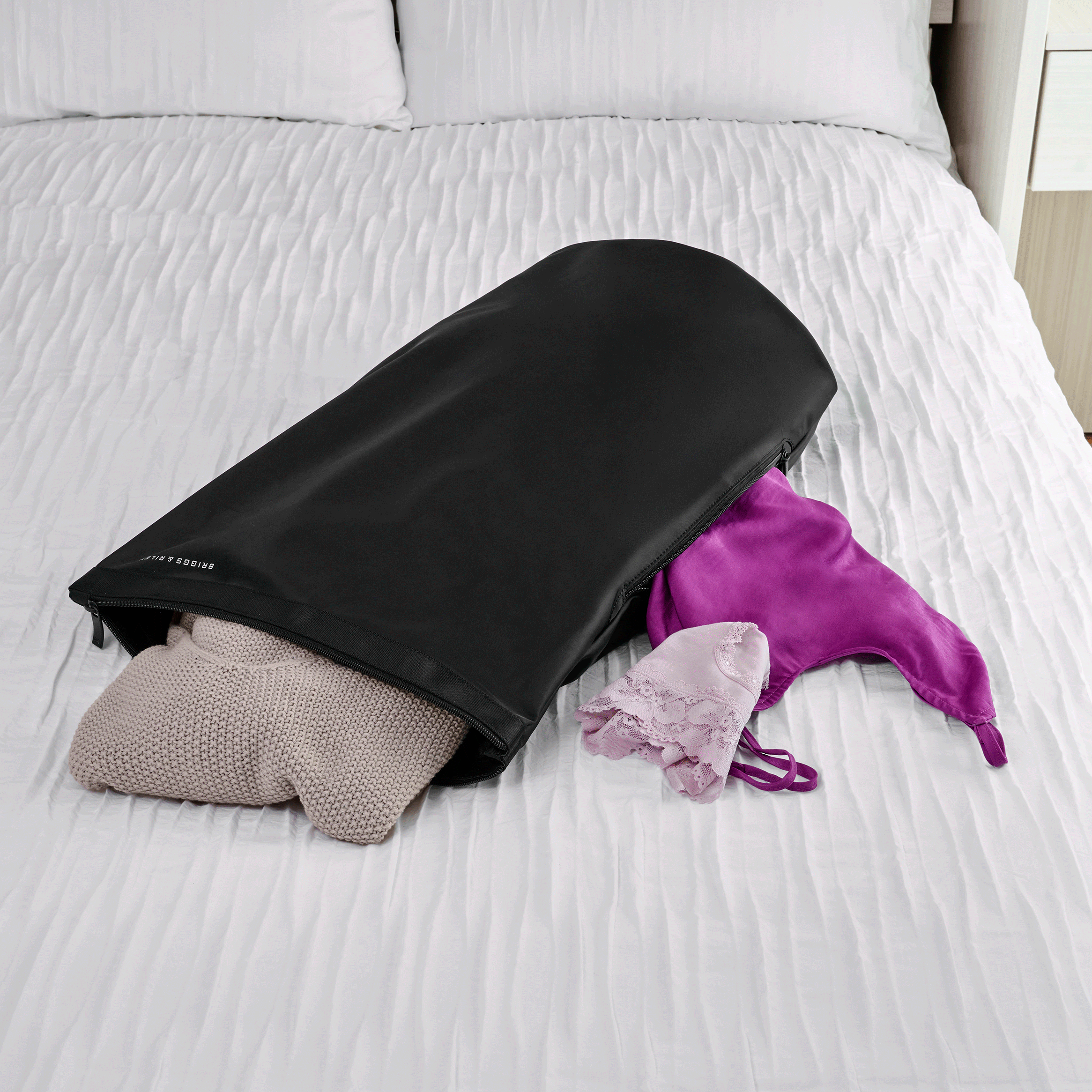 Briggs & Riley Premium Zippered Laundry Bag for Travel & Home - Durable Mesh Hamper for Clothes Storage & Organization