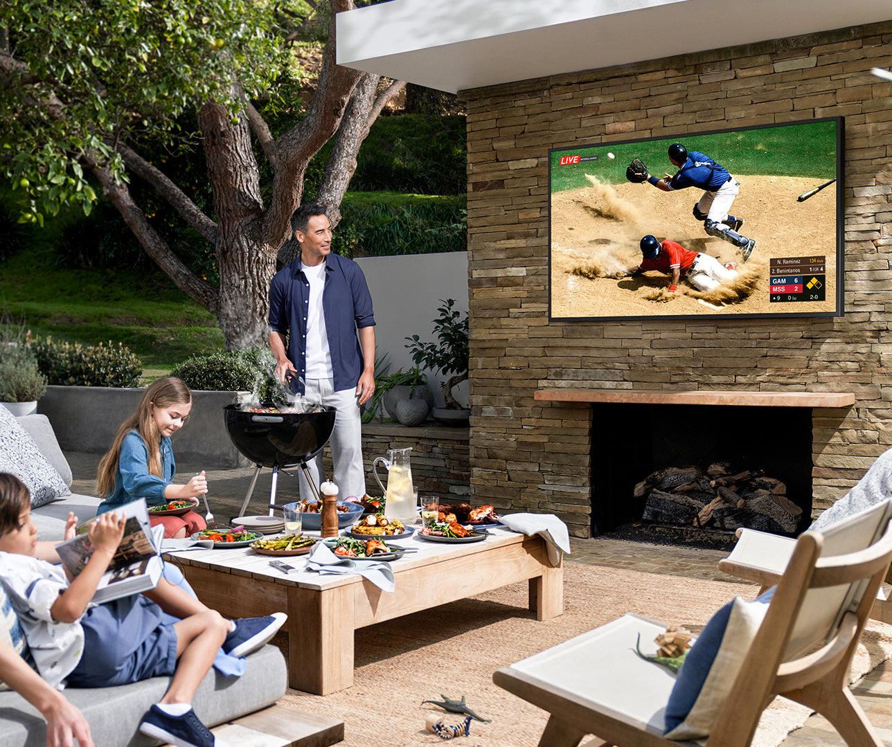 Samsung QN65LST7T 65-Inch Outdoor 4K QLED Smart TV - Weatherproof Design for Patio, Backyard & Poolside Entertainment