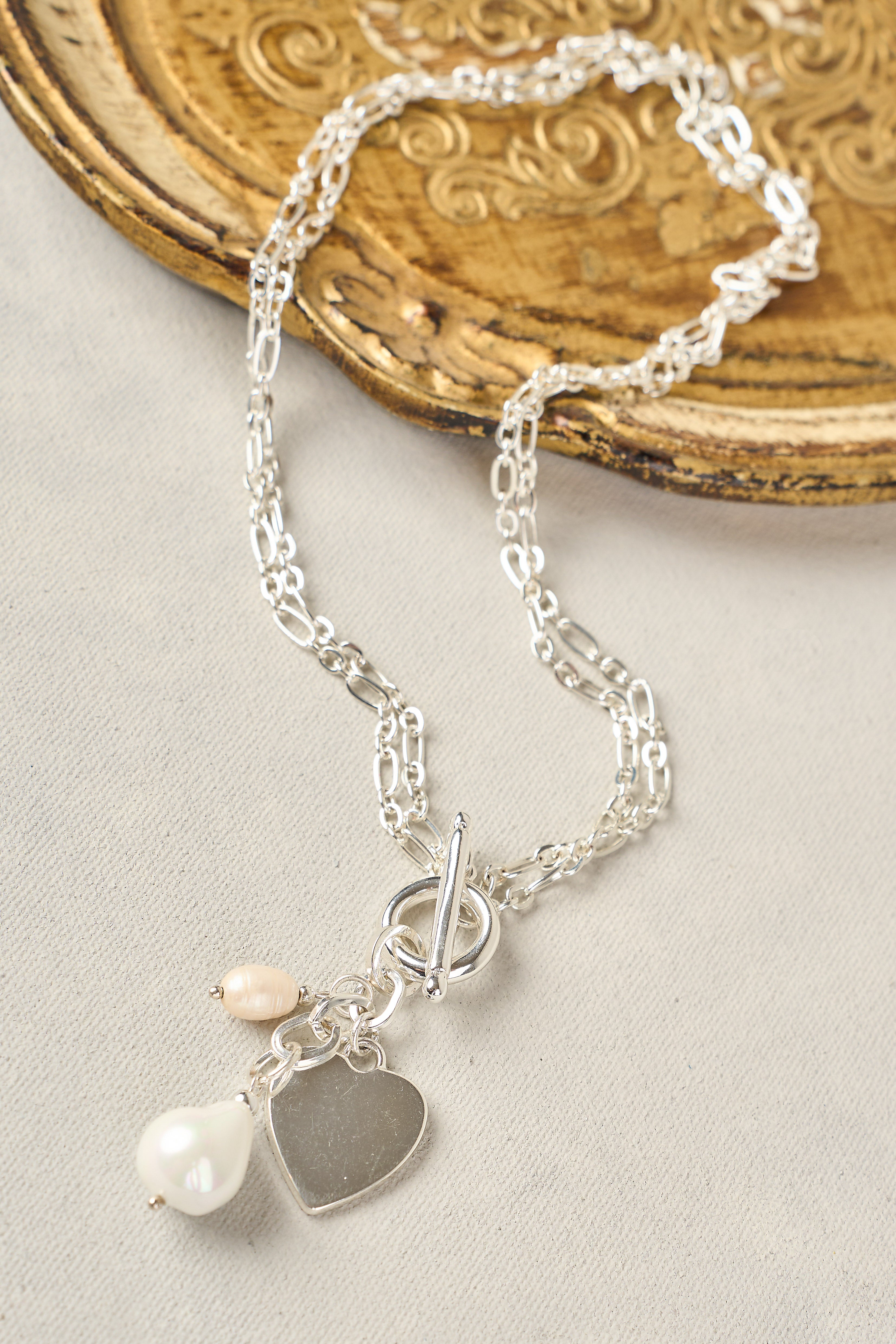Elegant Heart Pendant Necklace in Sterling Silver - Perfect for Valentine's Day Gifts & Romantic Occasions