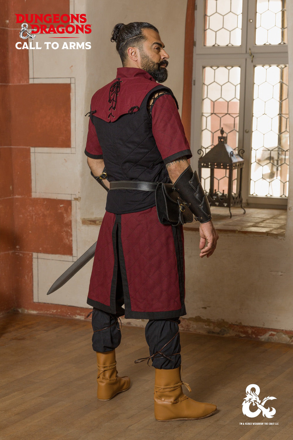 Dungeons & Dragons Fighter Costume Set - Medieval LARP Garment in Bordeaux & Black for Cosplay, Halloween, and Role-Playing Games