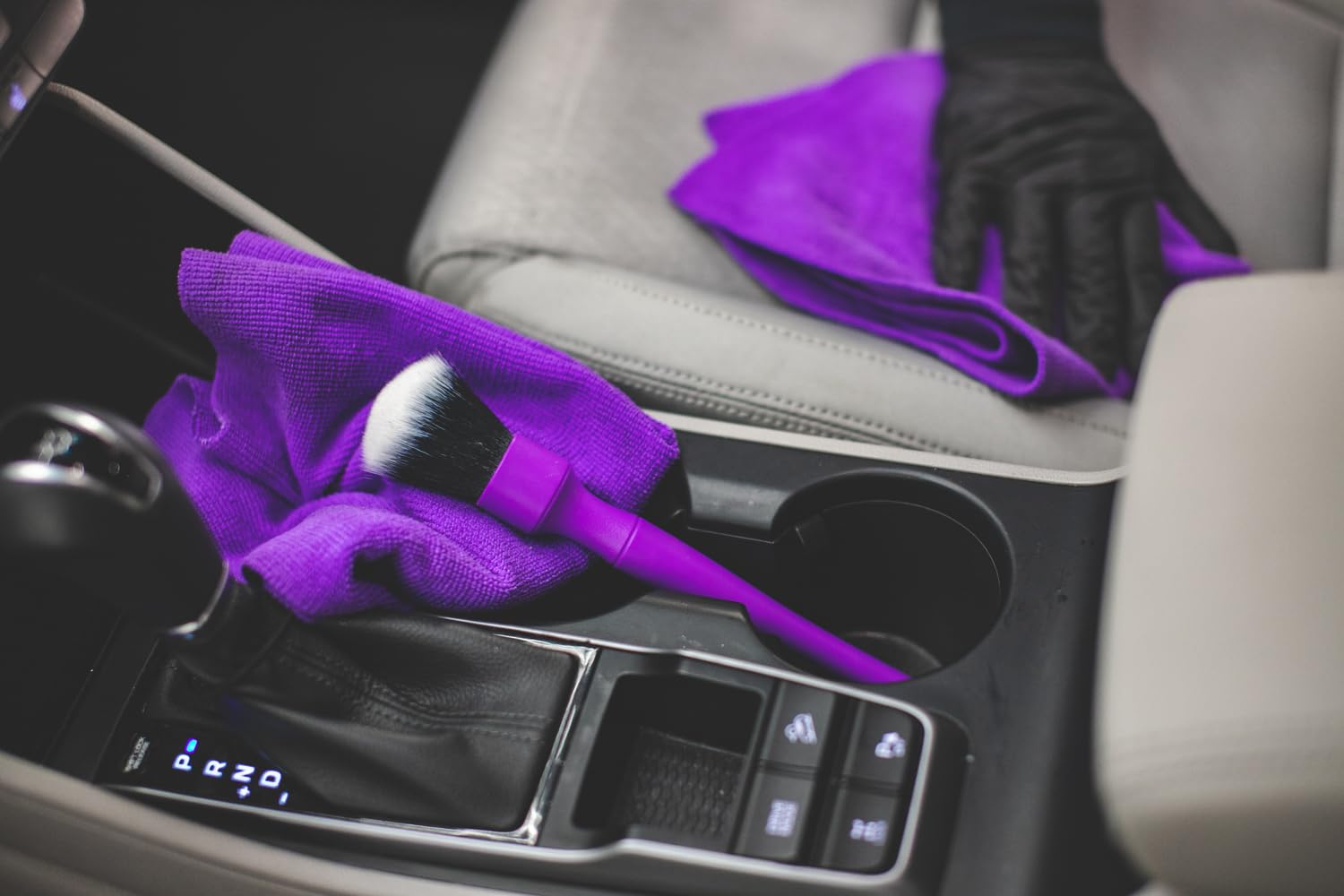 Ultra-Soft Synthetic Detailing Brush - Scratch-Free Cleaning for Cars & Home